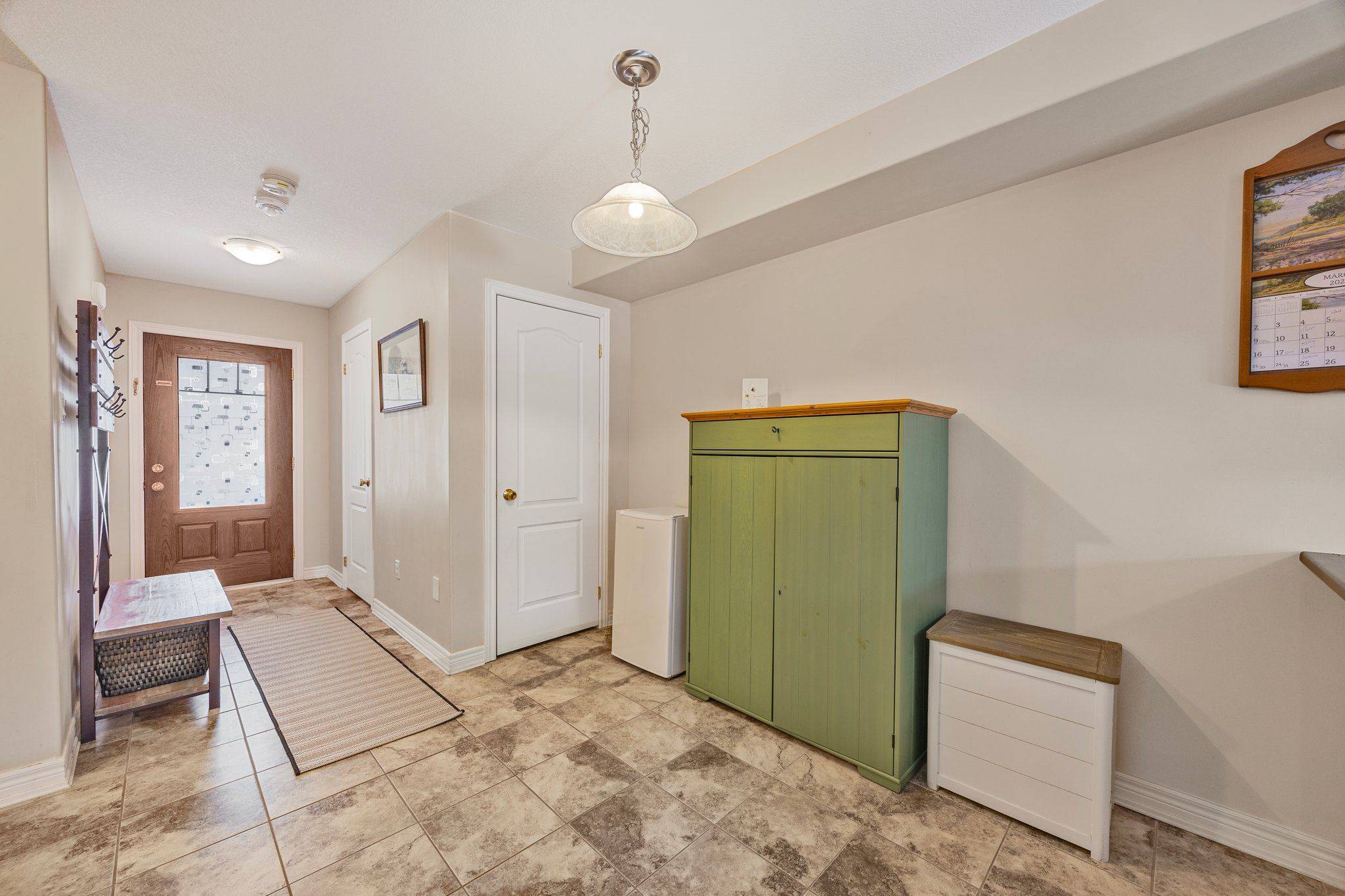 Midland, ON L4R 0E4,1041 Cook DR