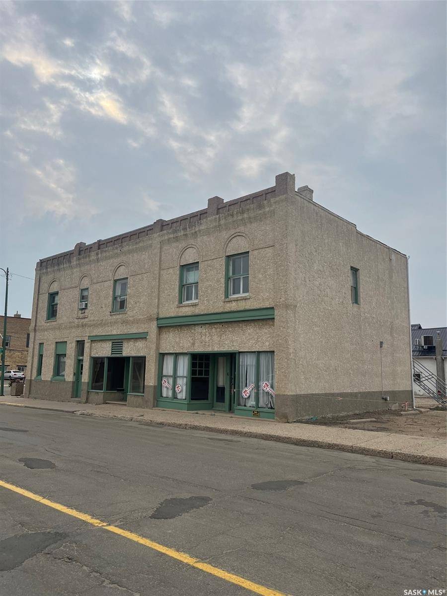 Estevan, SK S4A 1E6,508 12th AVENUE