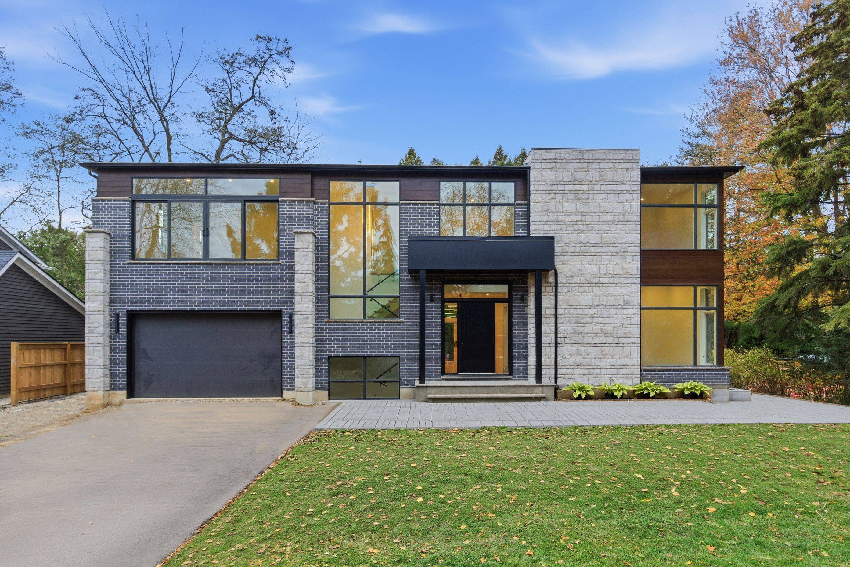 Burlington, ON L7L 2H6,135 Secord LN