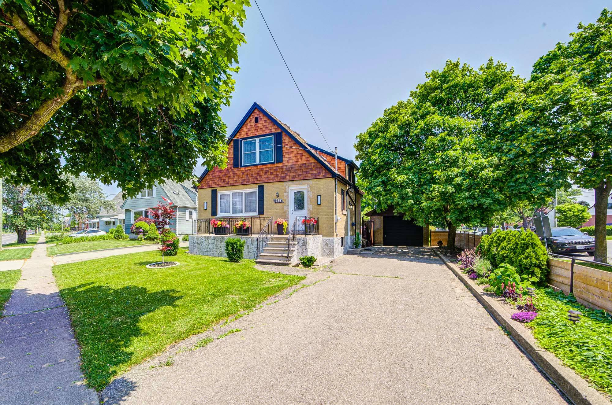 St. Catharines, ON L2M 4Z9,272 Grantham AVE