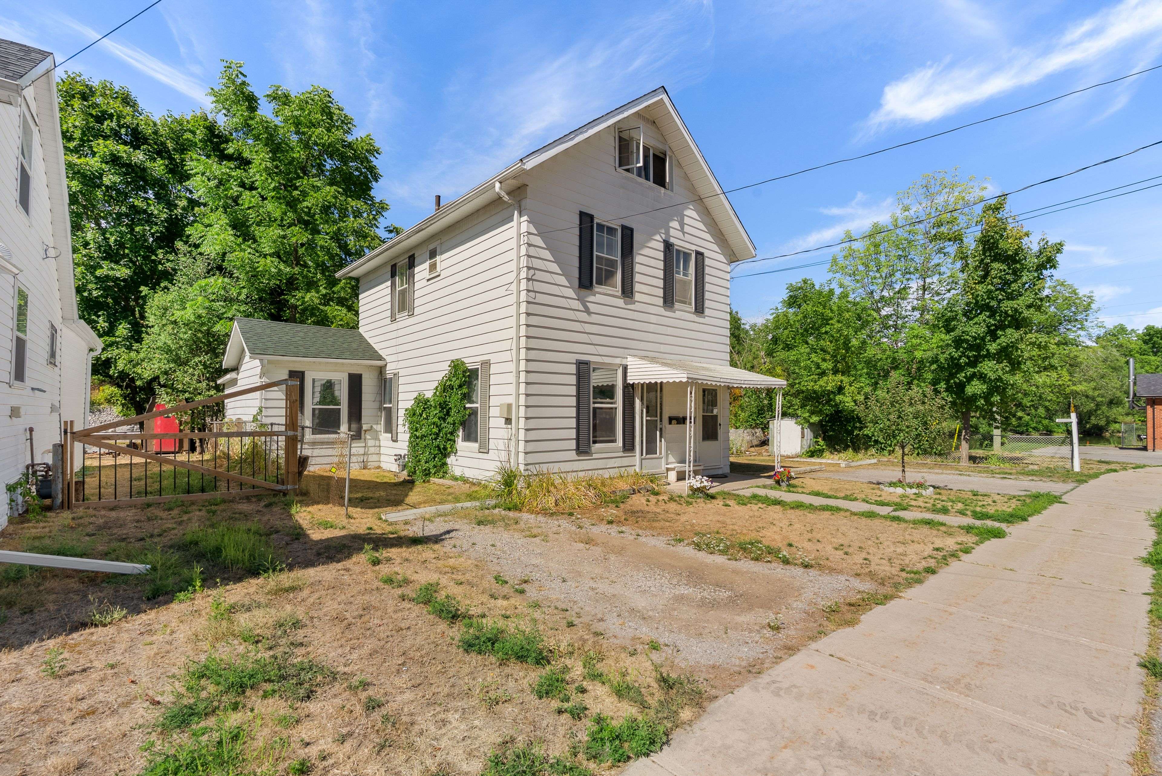 Kawartha Lakes, ON K9V 2B8,70 Ridout ST