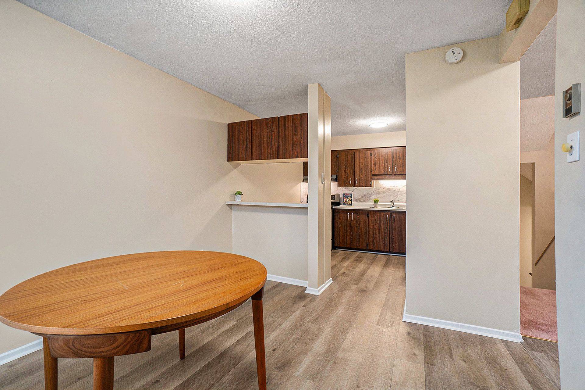 Hunt Club - South Keys And Area, ON K1V 9A5,2939 Fairlea CRES #59