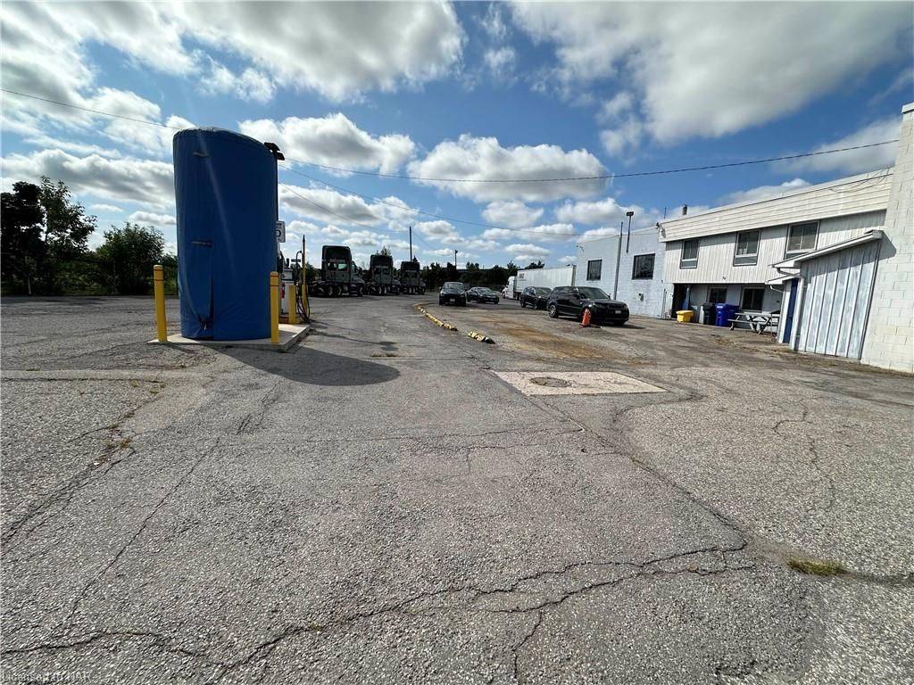 Niagara-on-the-lake, ON L0S 1J0,56 NIAGARA STONE RD RD