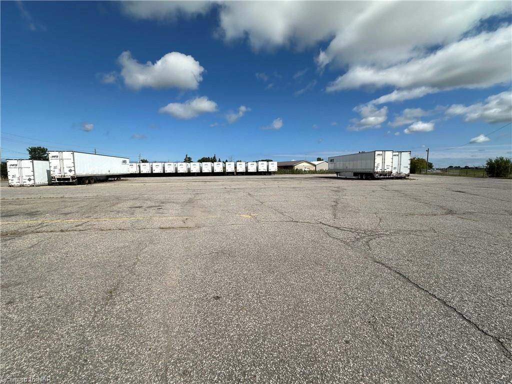 Niagara-on-the-lake, ON L0S 1J0,56 NIAGARA STONE RD RD