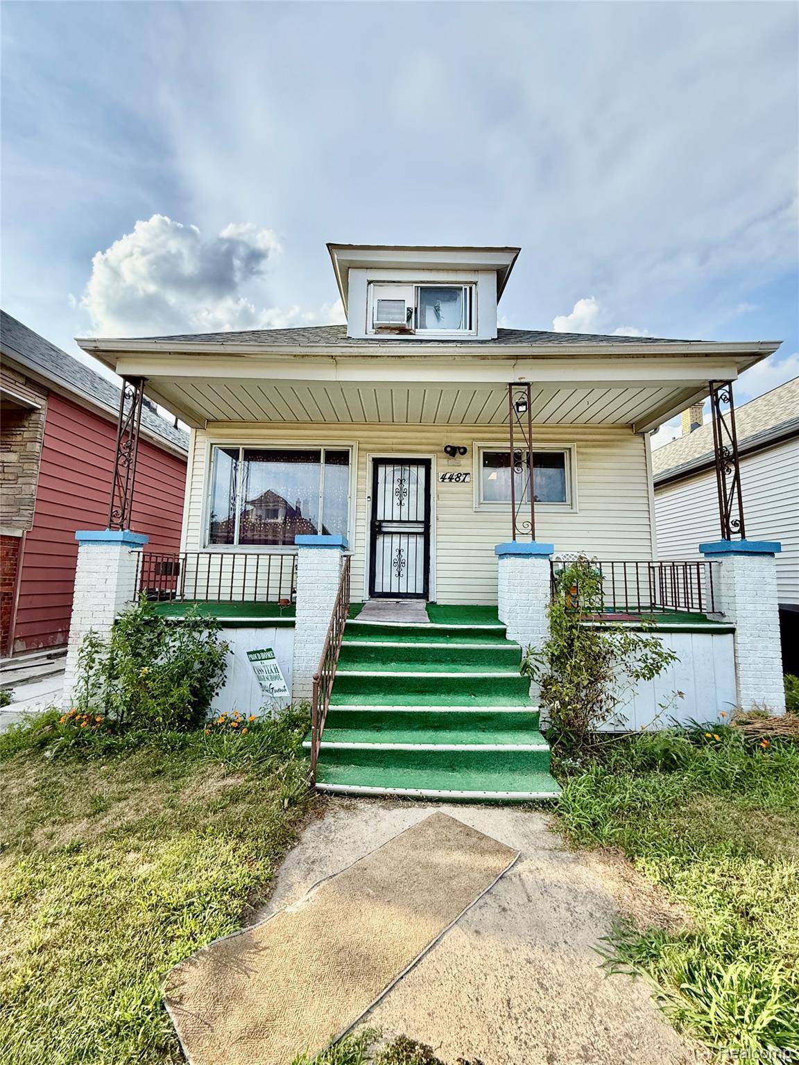 Hamtramck, MI 48212,4487 Fredro ST