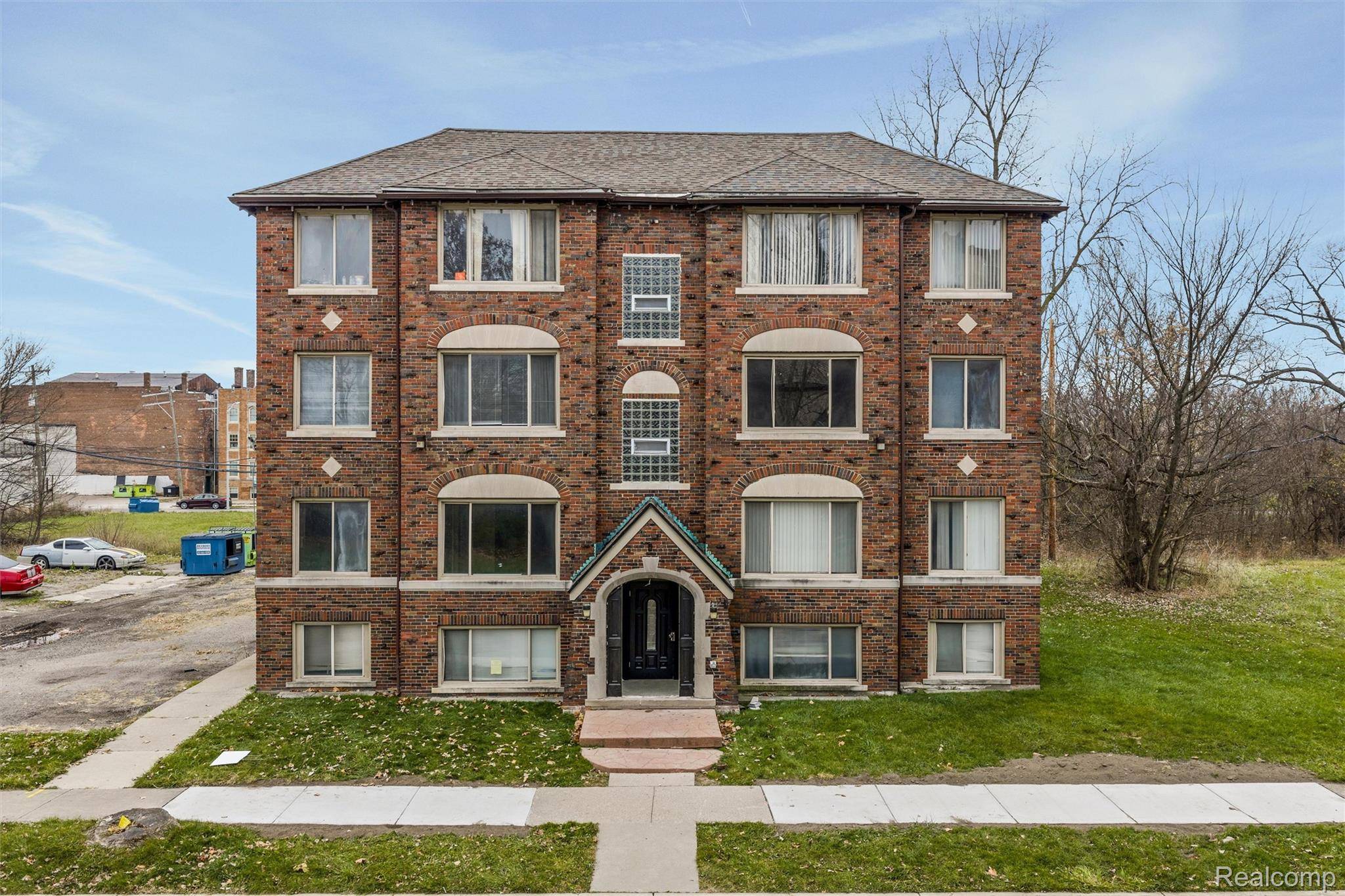 Detroit, MI 48215,1055 Philip ST