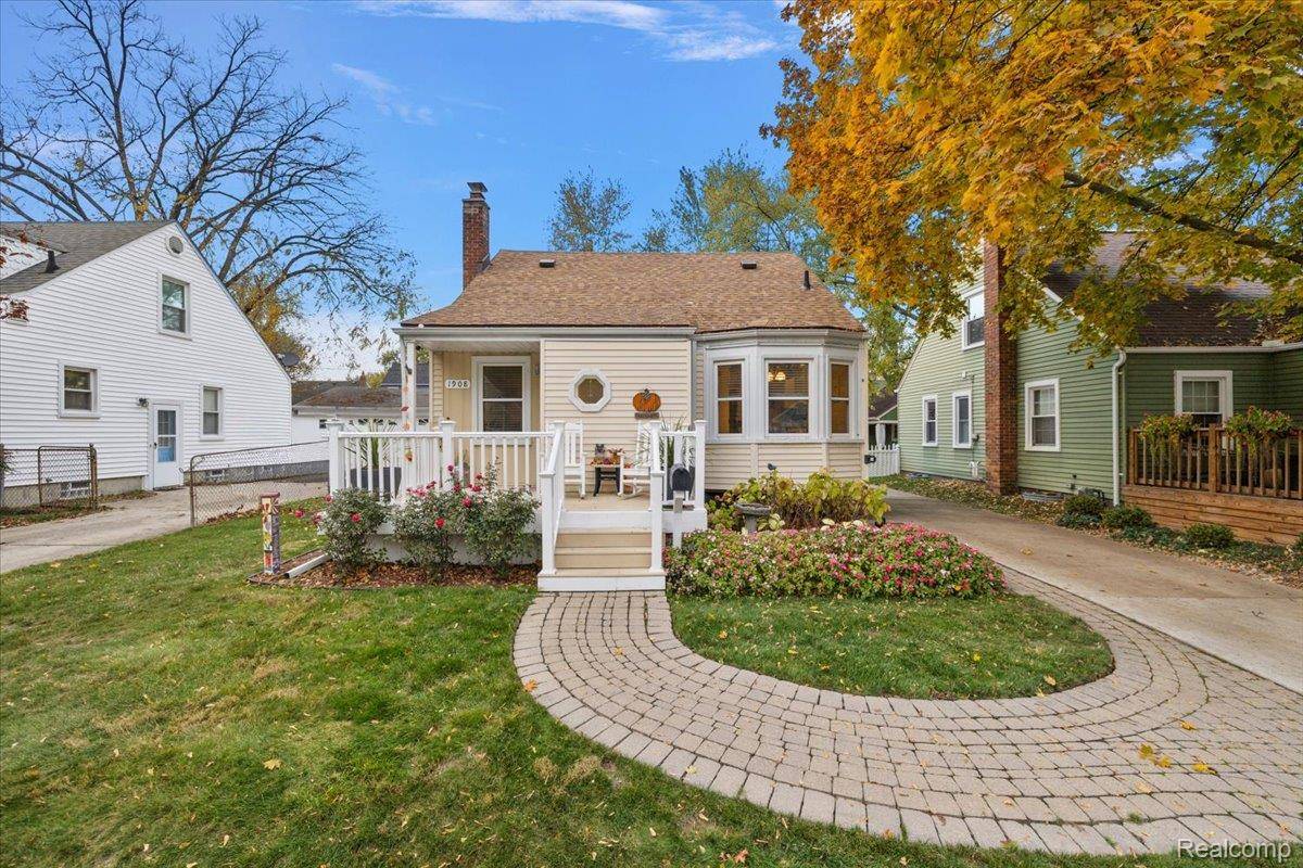 Berkley, MI 48072,1908 Cambridge RD