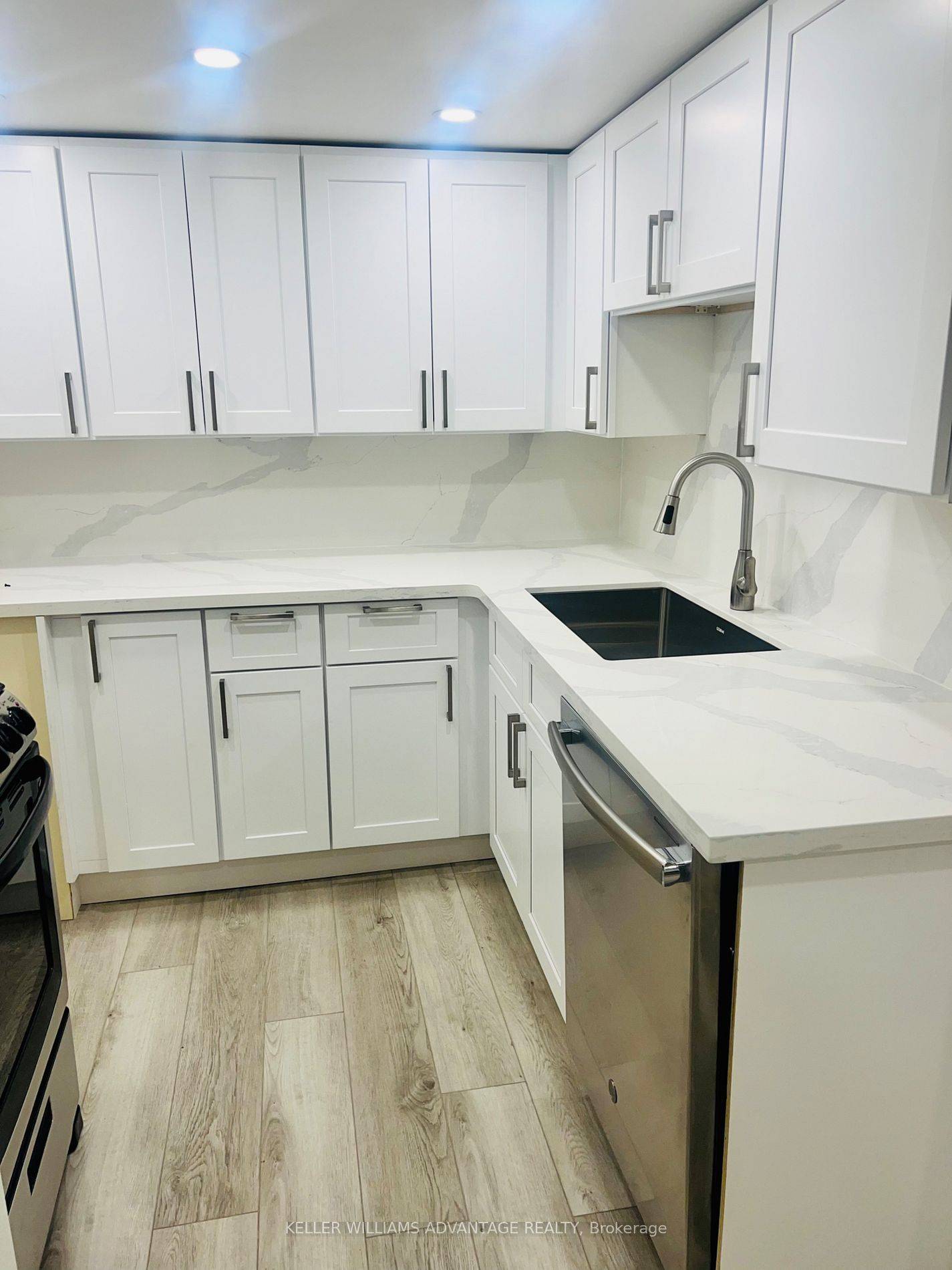 Toronto C02, ON M5R 1K9,580 Davenport RD #3