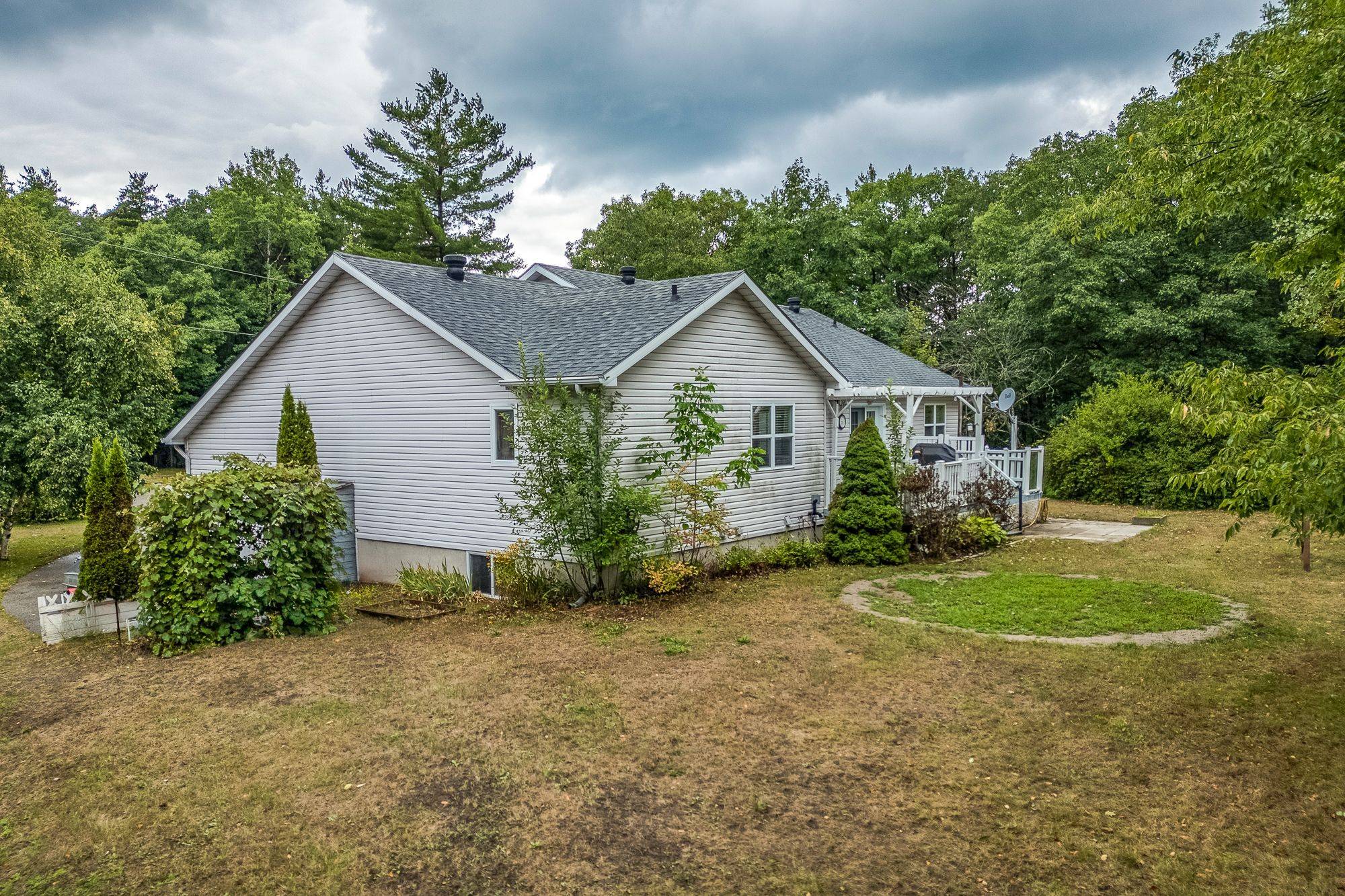 Tiny, ON L0L 2T0,59 Stocco CIR