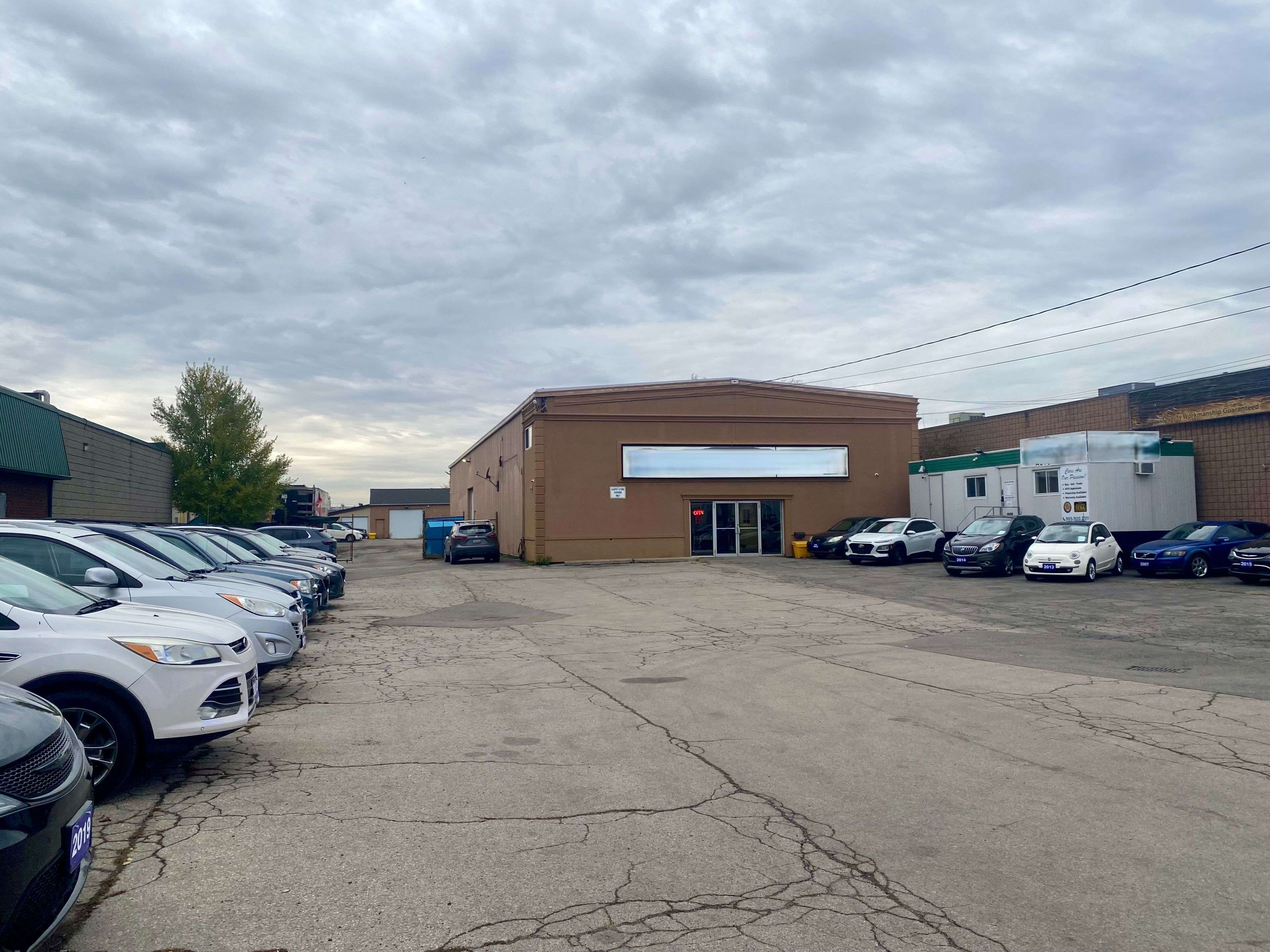 Hamilton, ON L8E 2X3,257 Centennial Pkwy N