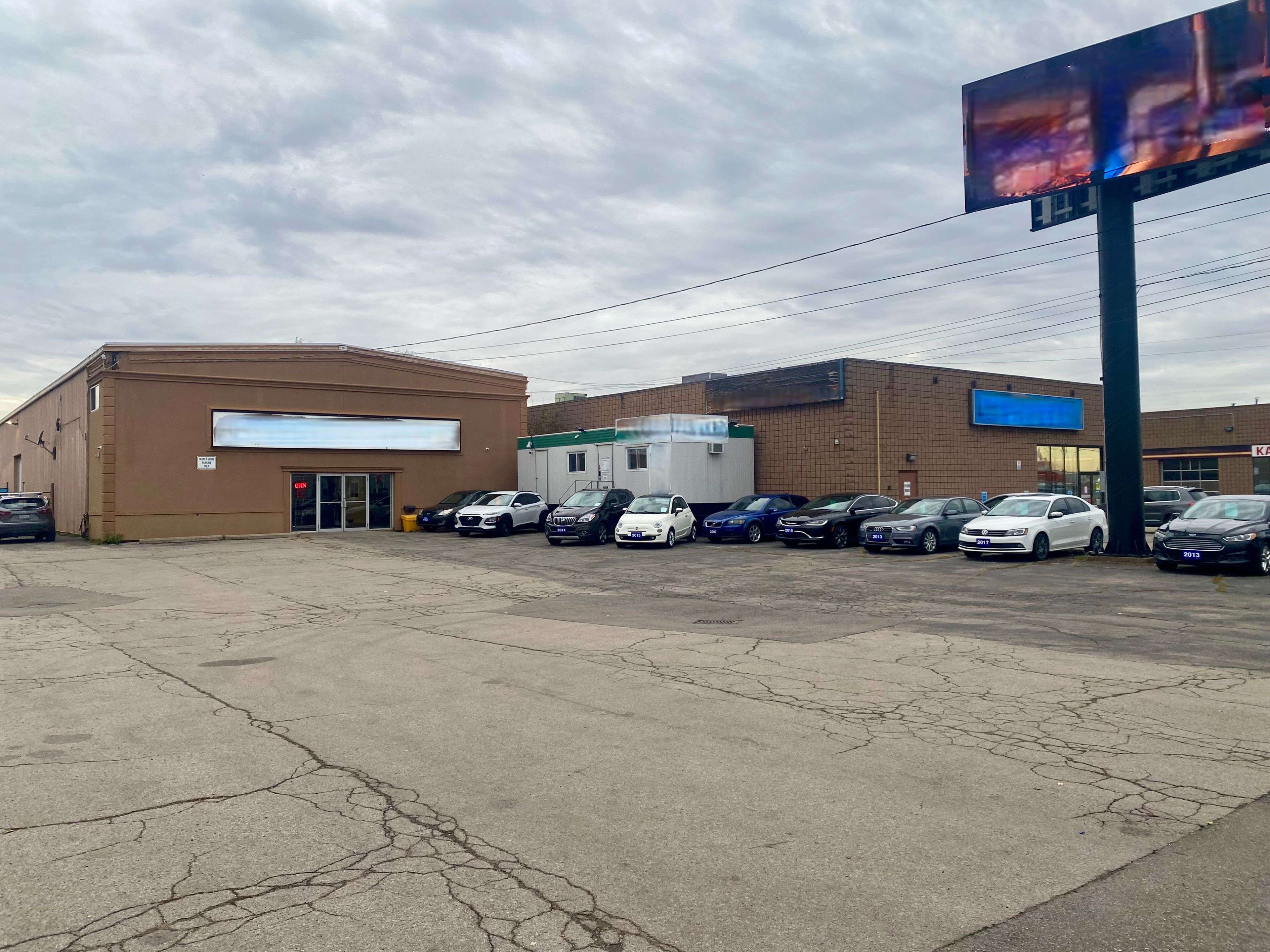 Hamilton, ON L8E 2X3,257 Centennial Pkwy N