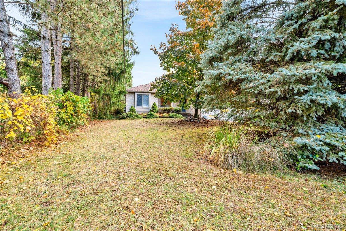 Rochester Hills, MI 48309,1370 South BLVD W