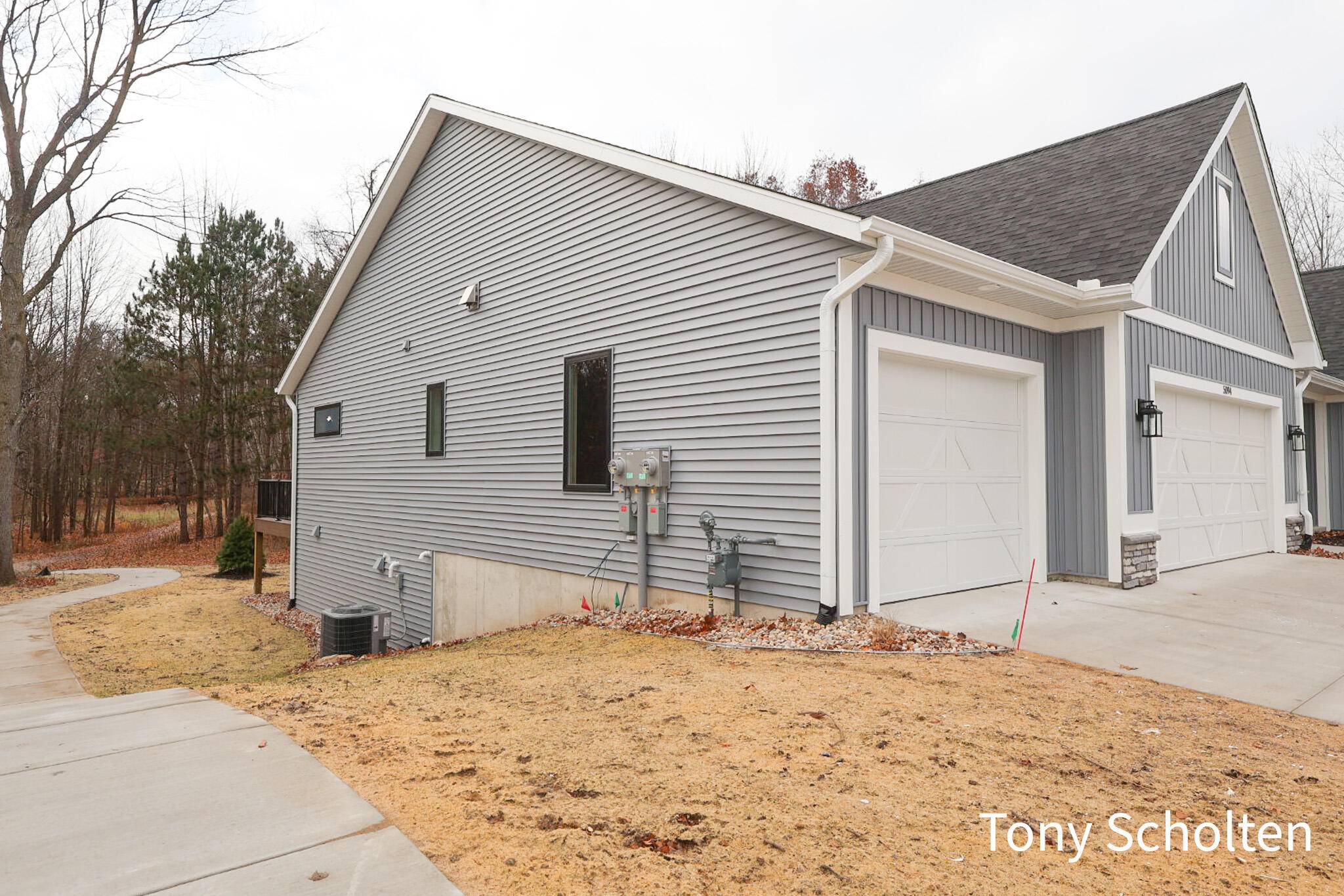 Hudsonville, MI 49426,5094 Blendon Woods DR #4