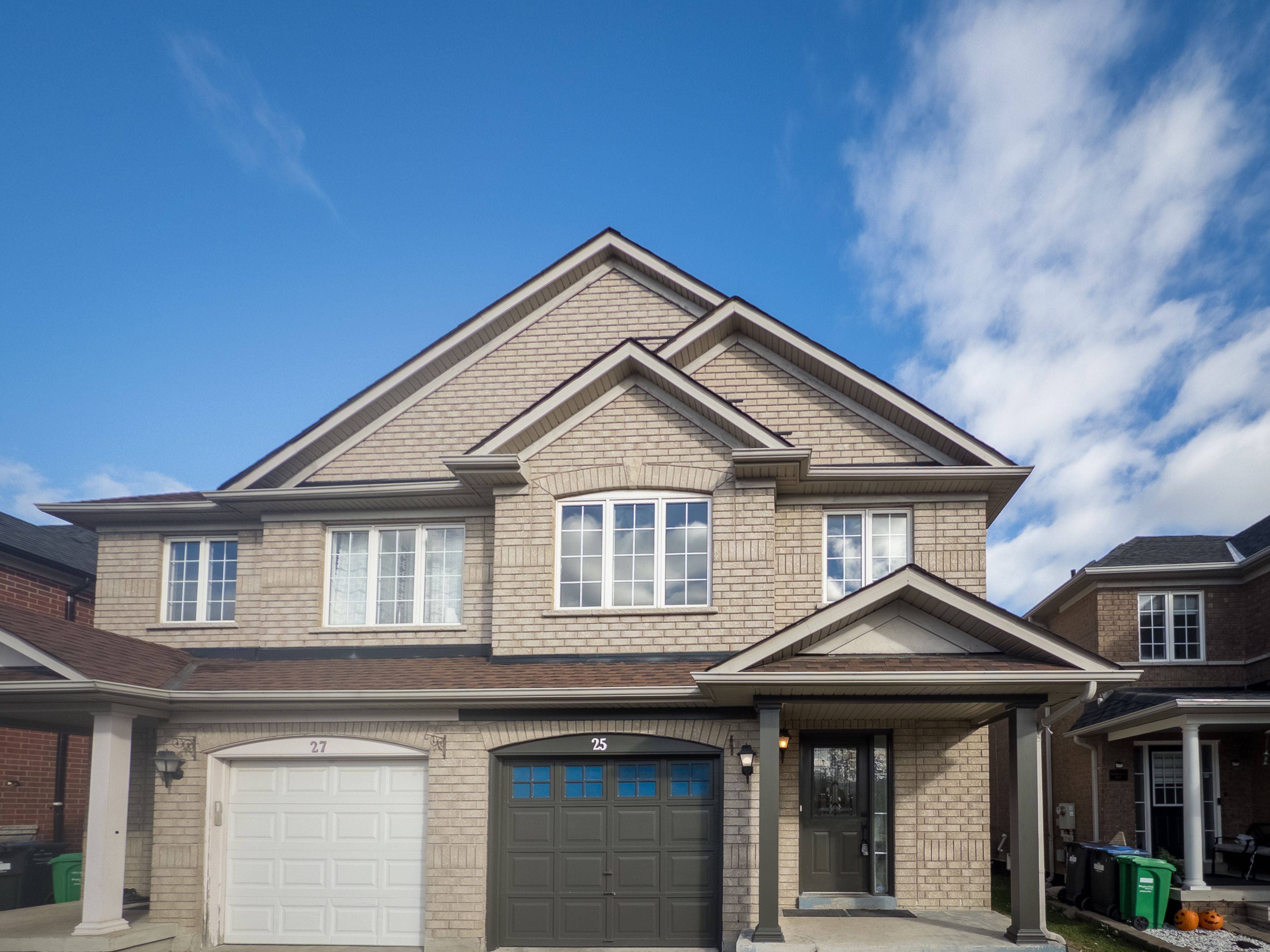 Brampton, ON L6R 3H9,25 Hot Spring RD