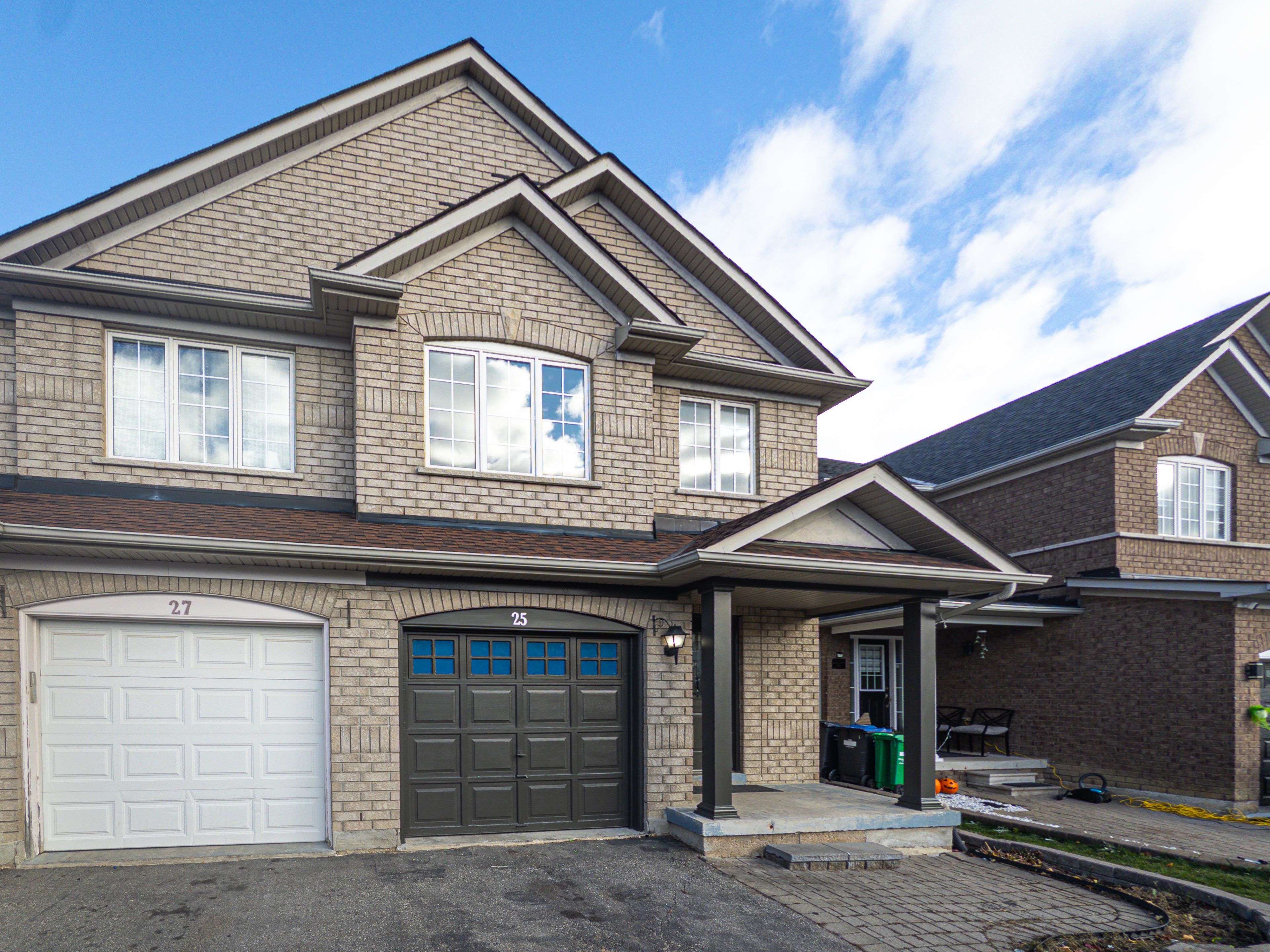 Brampton, ON L6R 3H9,25 Hot Spring RD