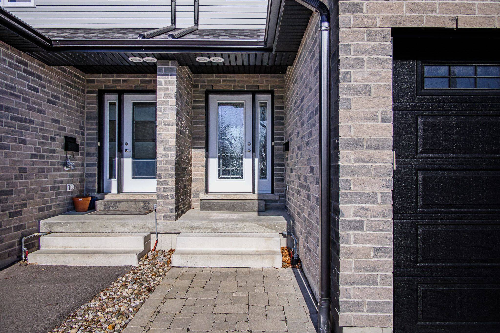 Quinte West, ON K8V 1P9,64 College ST