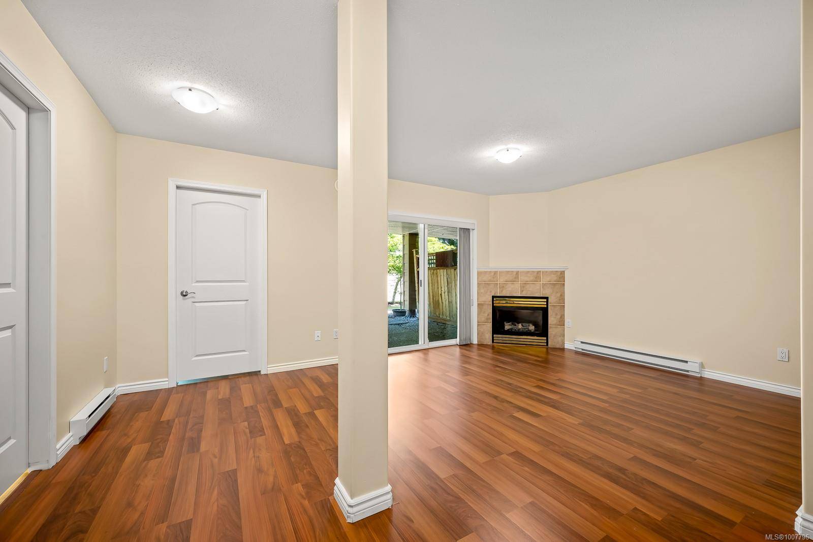 Comox, BC V9M 4A6,1220 Guthrie Rd #37