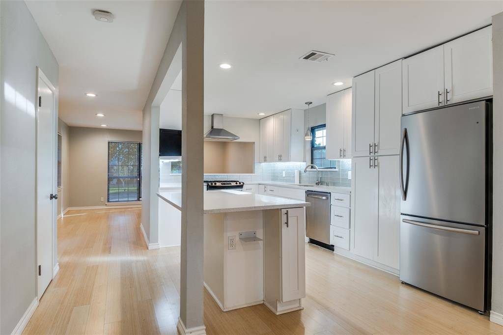 Dallas, TX 75238,10665 Lake Haven Drive