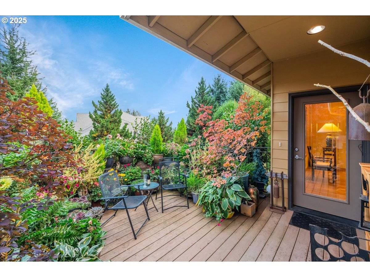 Dundee, OR 97115,1039 SW UPLAND DR