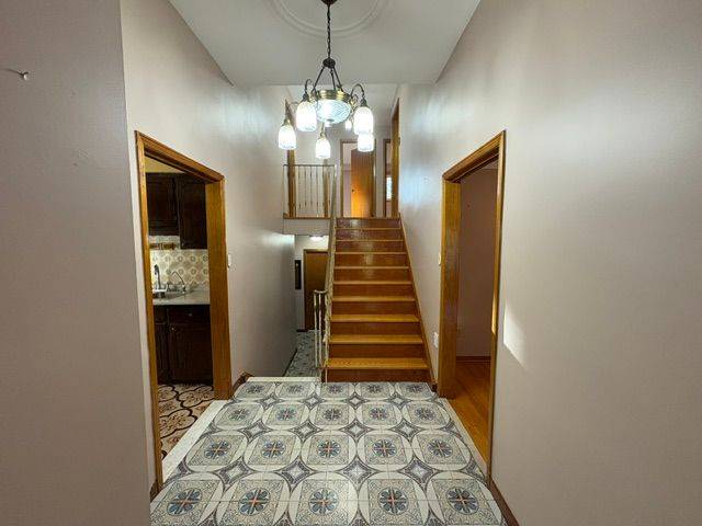 Toronto E07, ON M1S 3X2,27 TERRYHILL CRES E