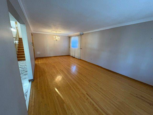 Toronto E07, ON M1S 3X2,27 TERRYHILL CRES E