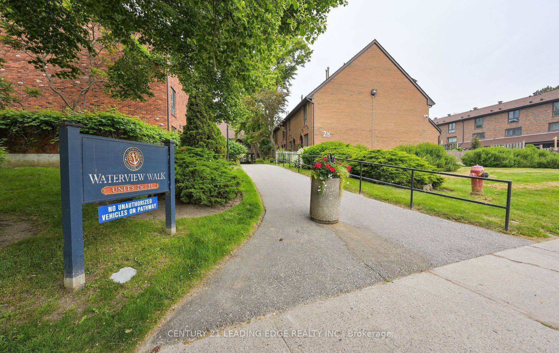 Toronto E08, ON M1E 4S5,28 Livingston RD #70