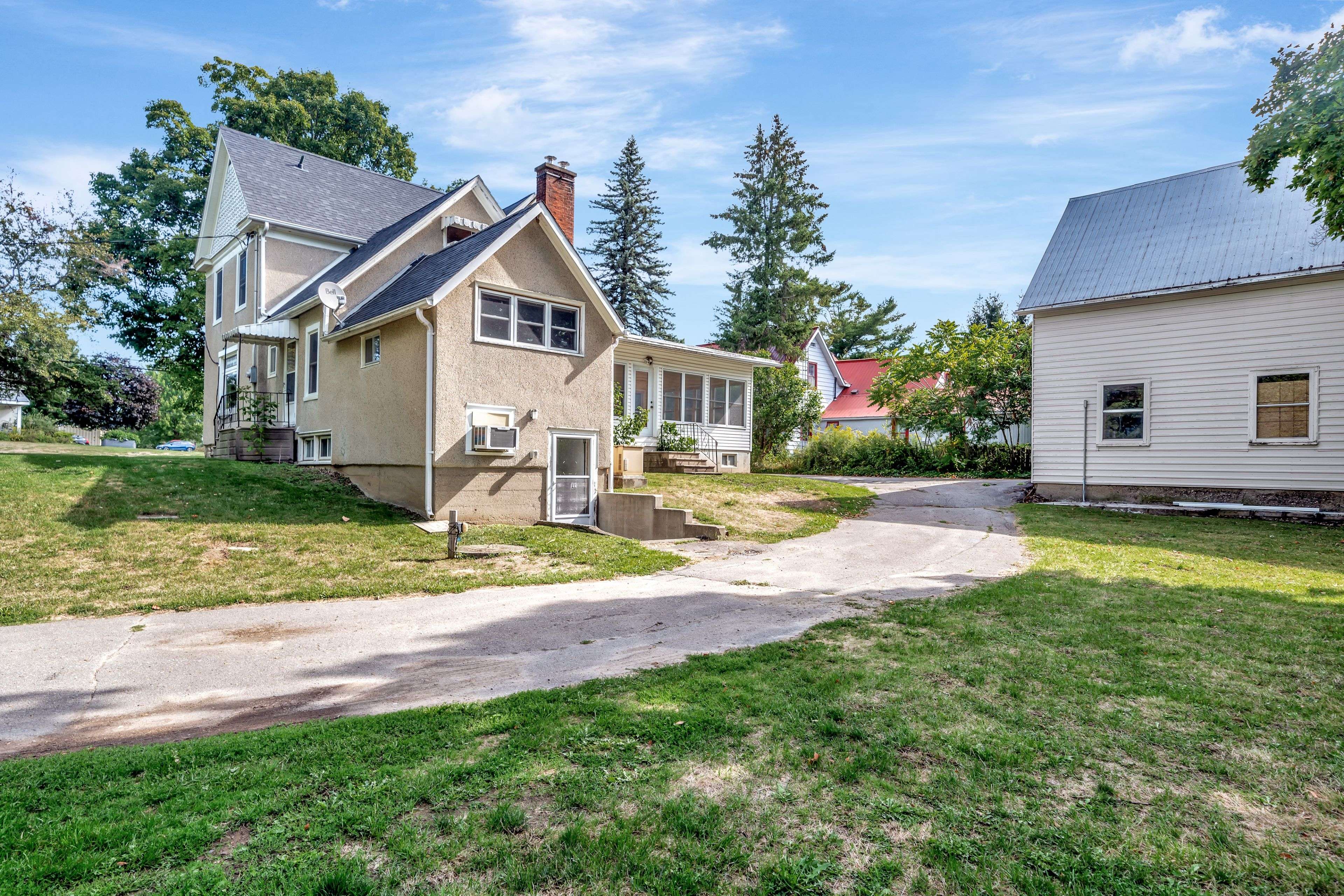 Prince Edward County, ON K0K 1G0,385 Bloomfield Main ST