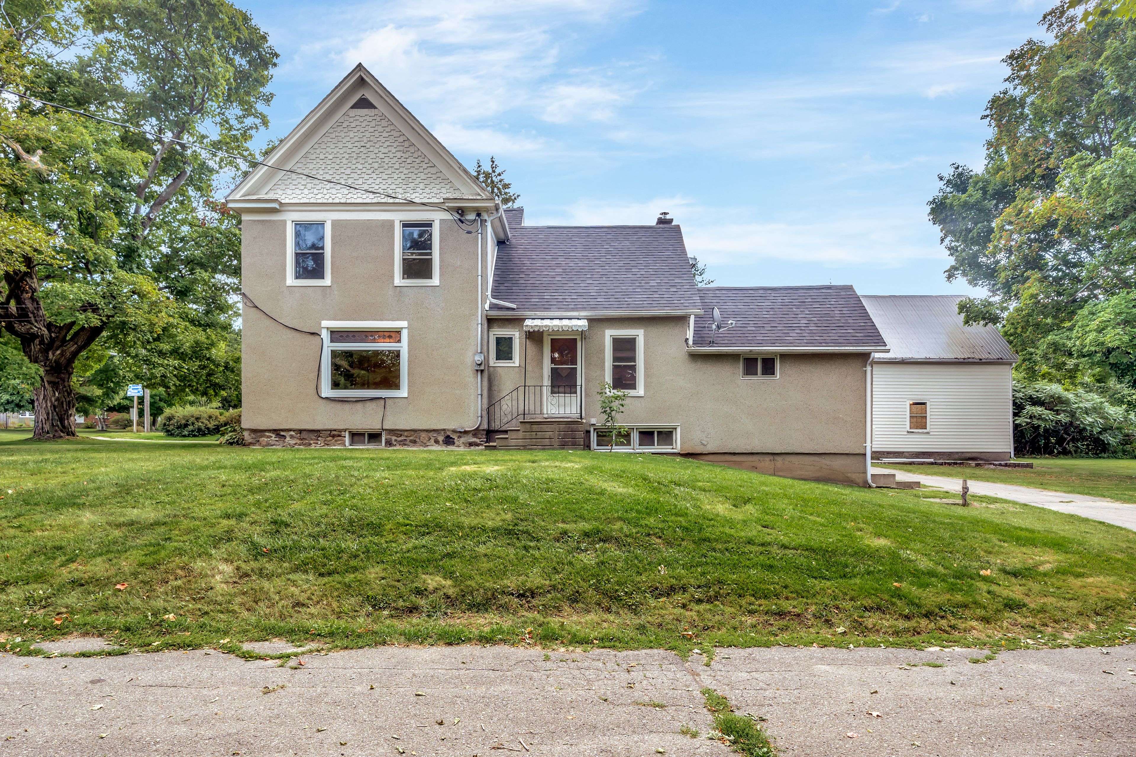 Prince Edward County, ON K0K 1G0,385 Bloomfield Main ST