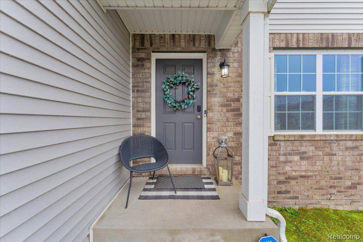 Ypsilanti, MI 48197,9556 NATURE VIEW LN