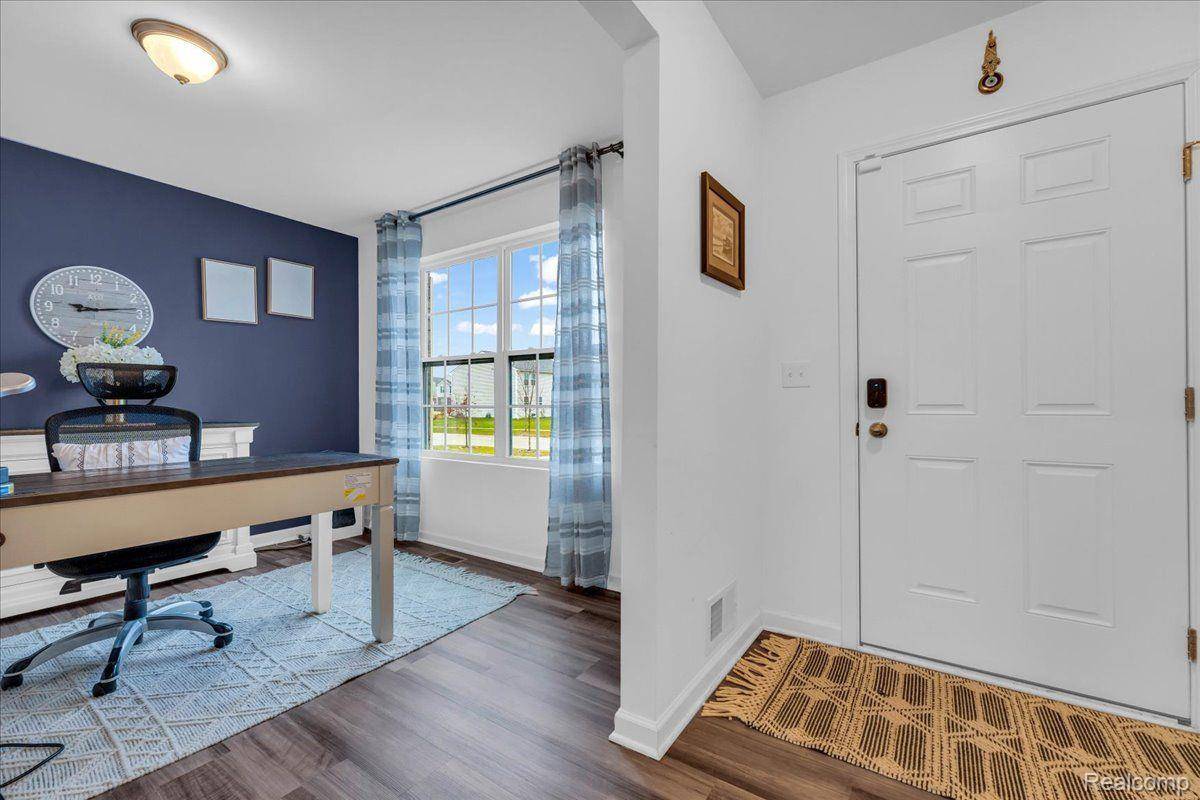 Ypsilanti, MI 48197,9556 NATURE VIEW LN