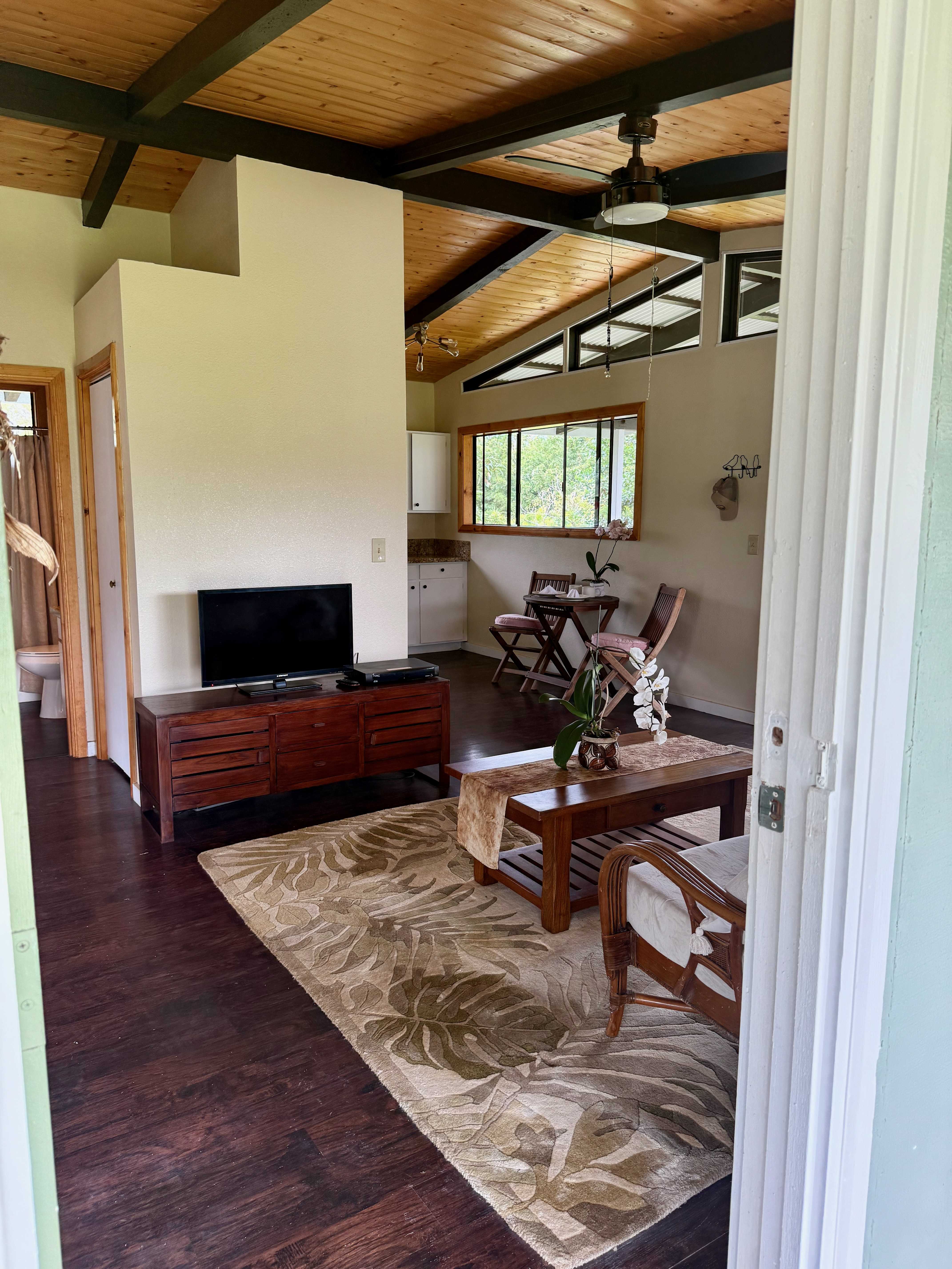 Keaau, HI 96749,15-1393 17TH AVE