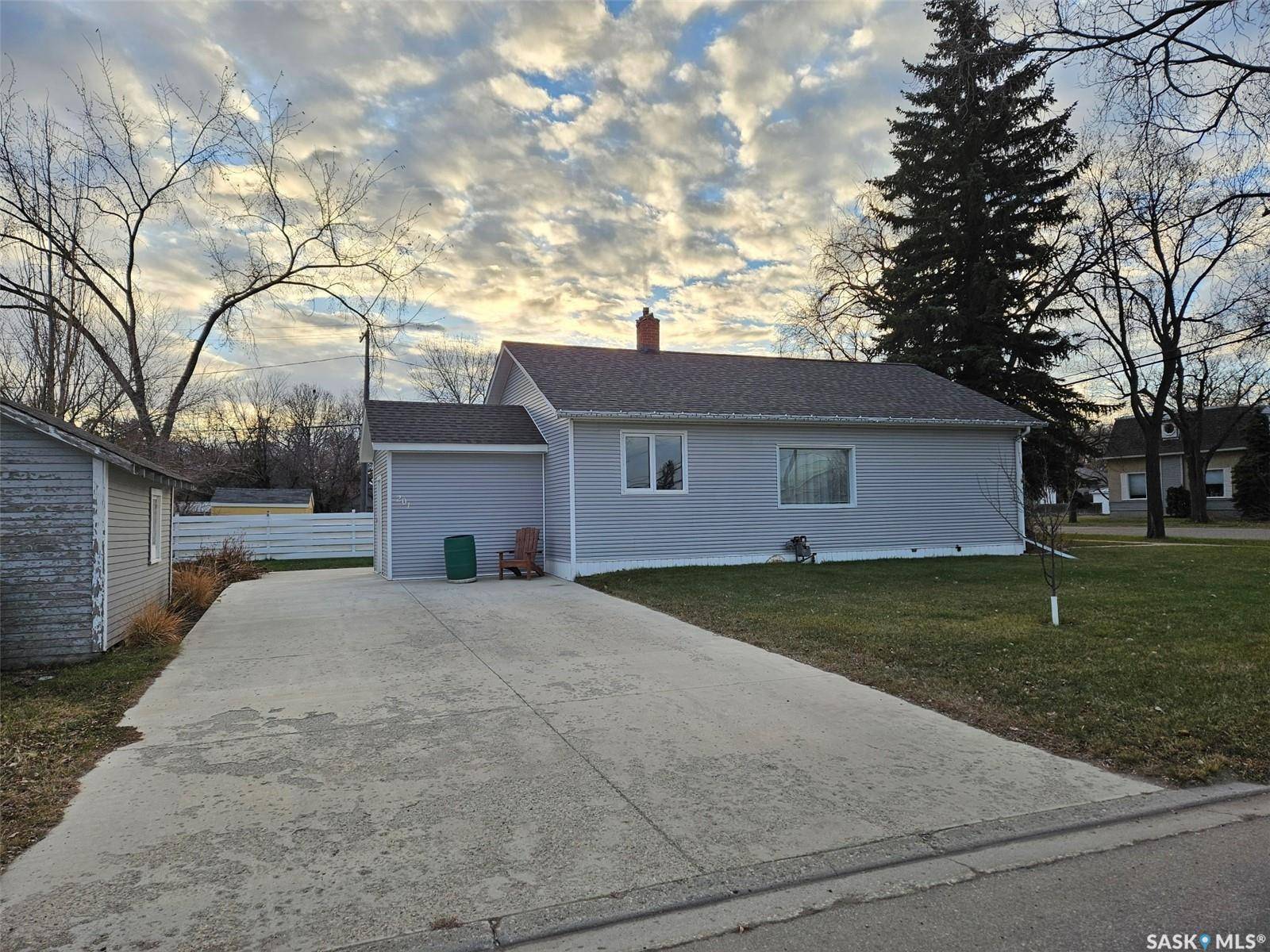Carlyle, SK S0C 0R0,201 Souris AVENUE E