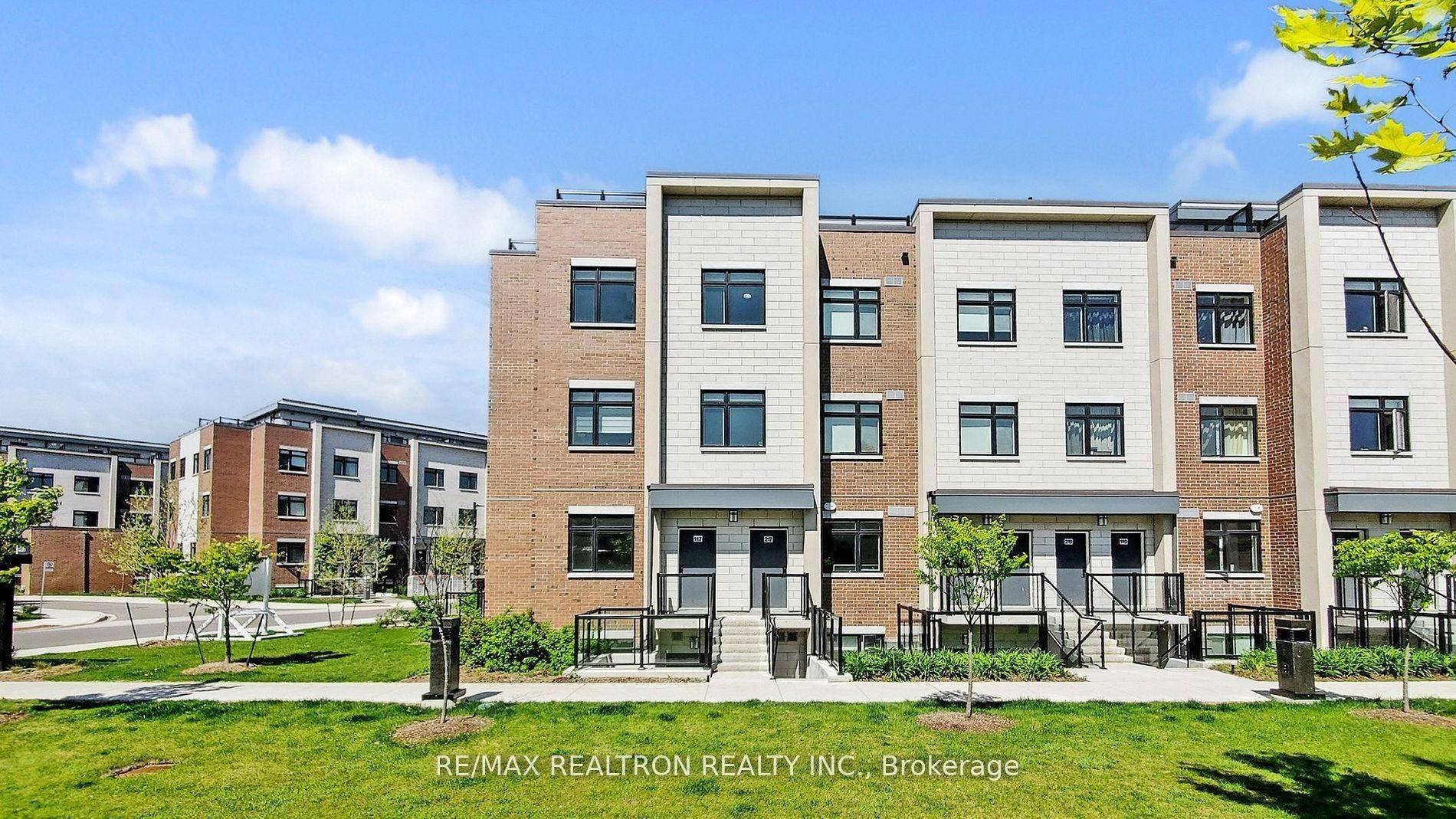 Mississauga, ON L5G 0C6,1070 Douglas Mccurdy Common #217