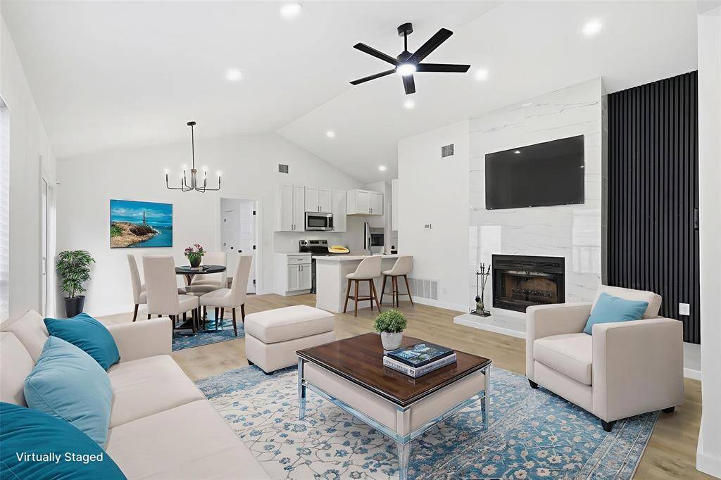 Coppell, TX 75019,982 Mapleleaf Lane