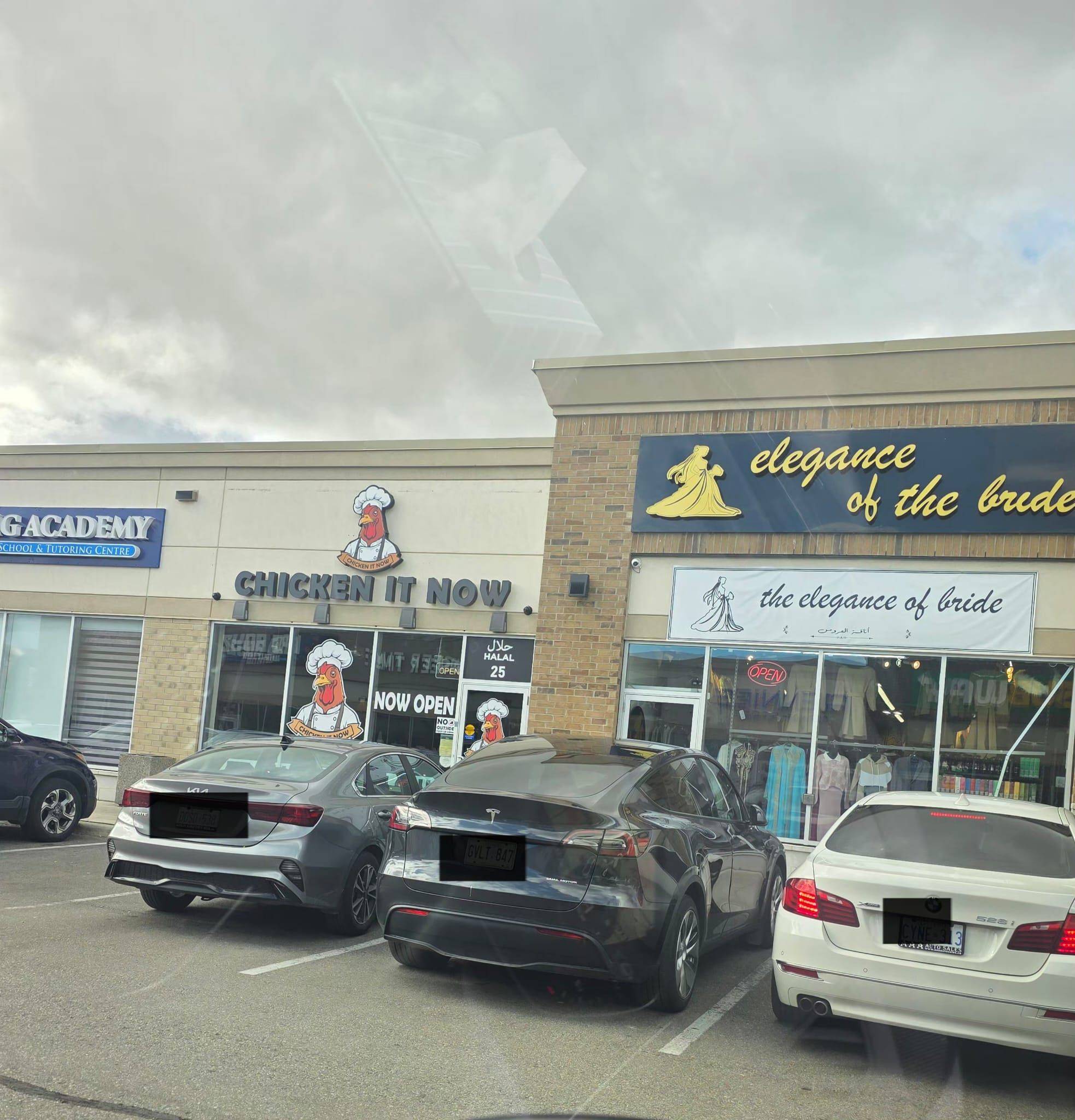 Mississauga, ON L5M 7N4,3460 Platinum DR #25