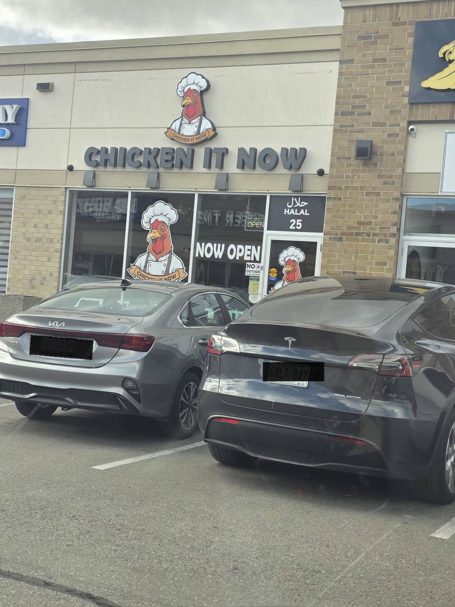 Mississauga, ON L5M 7N4,3460 Platinum DR #25