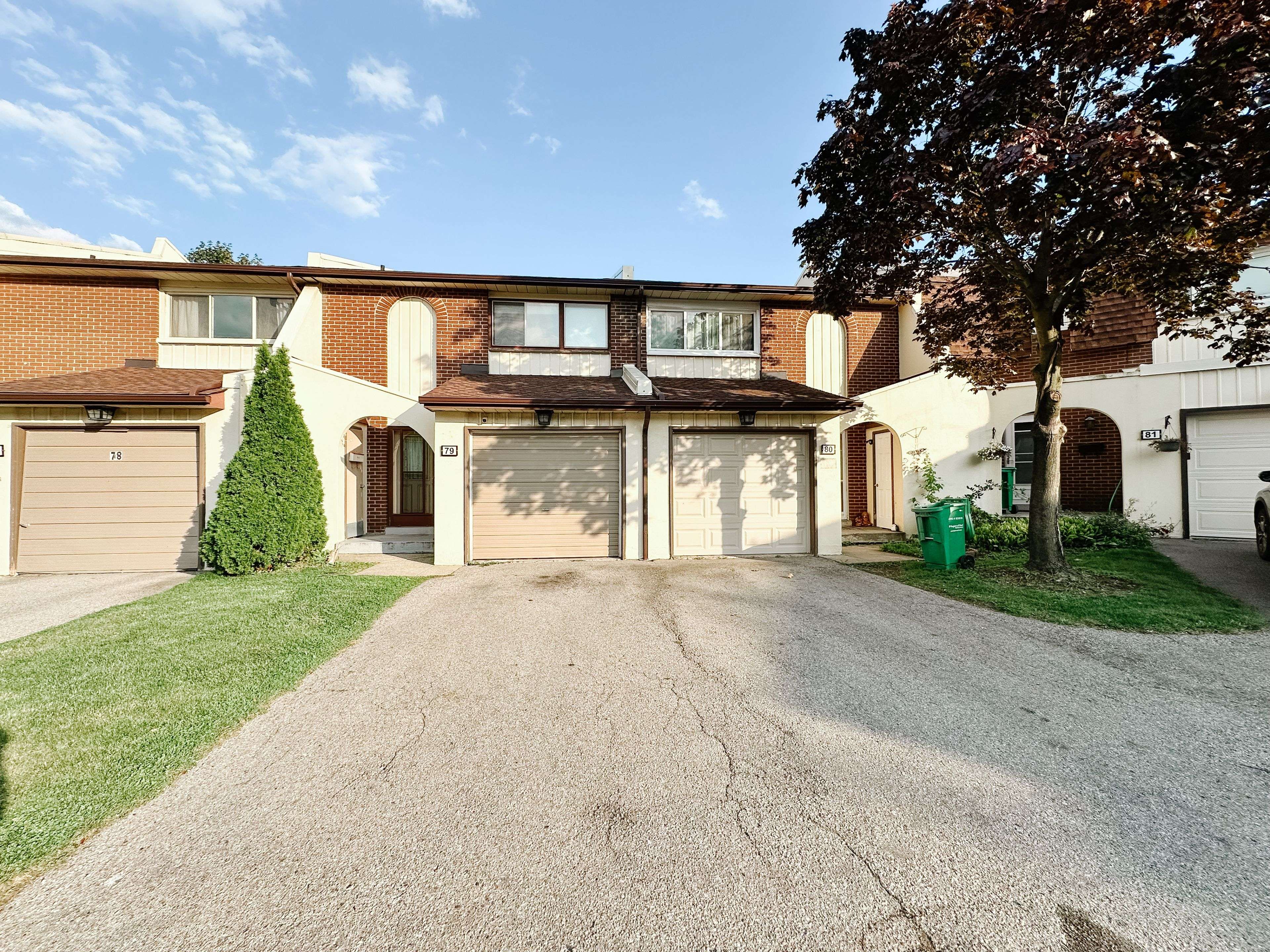 Mississauga, ON L5A 3N5,41 Mississauga Valley BLVD #79