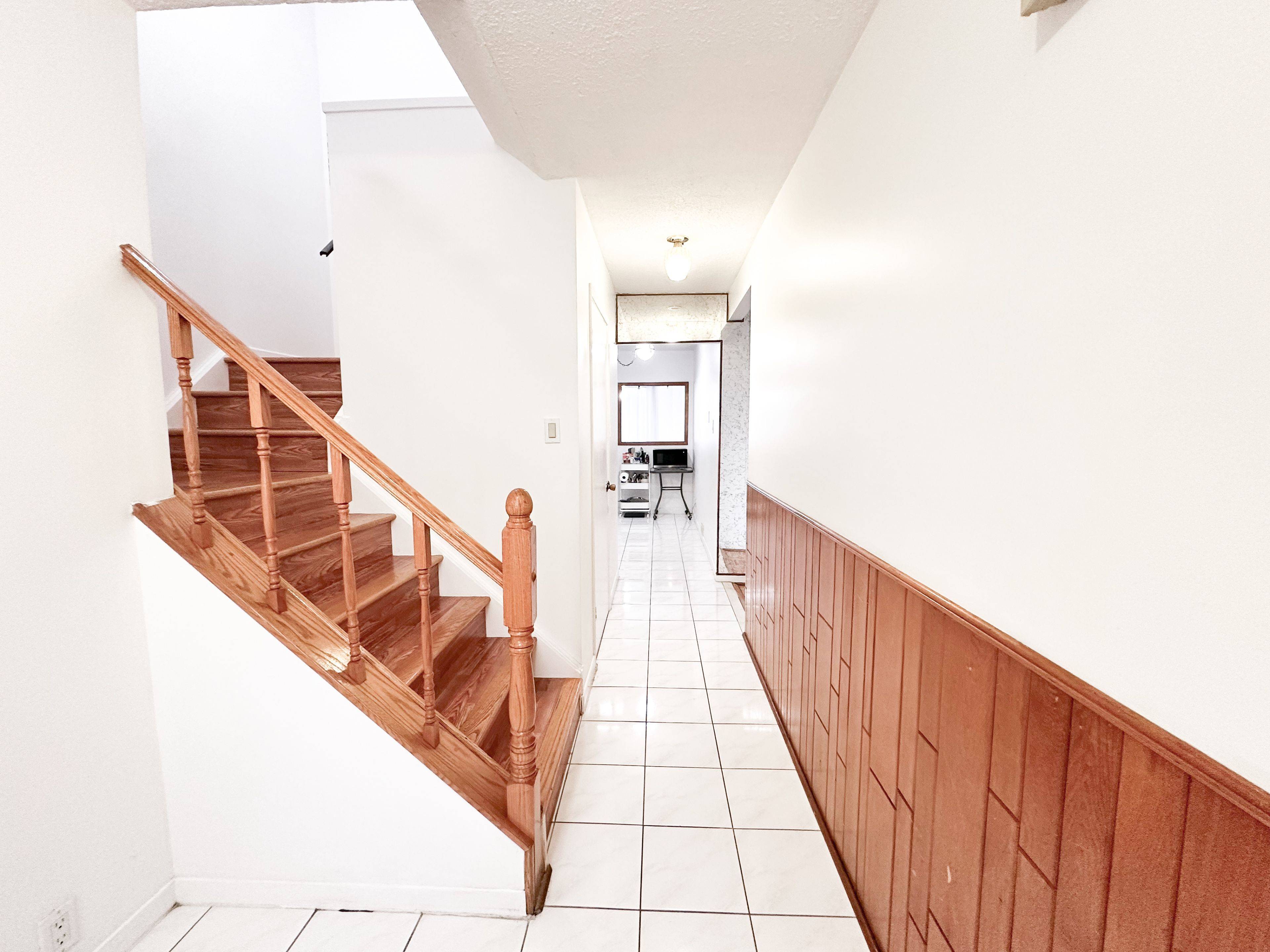 Mississauga, ON L5A 3N5,41 Mississauga Valley BLVD #79