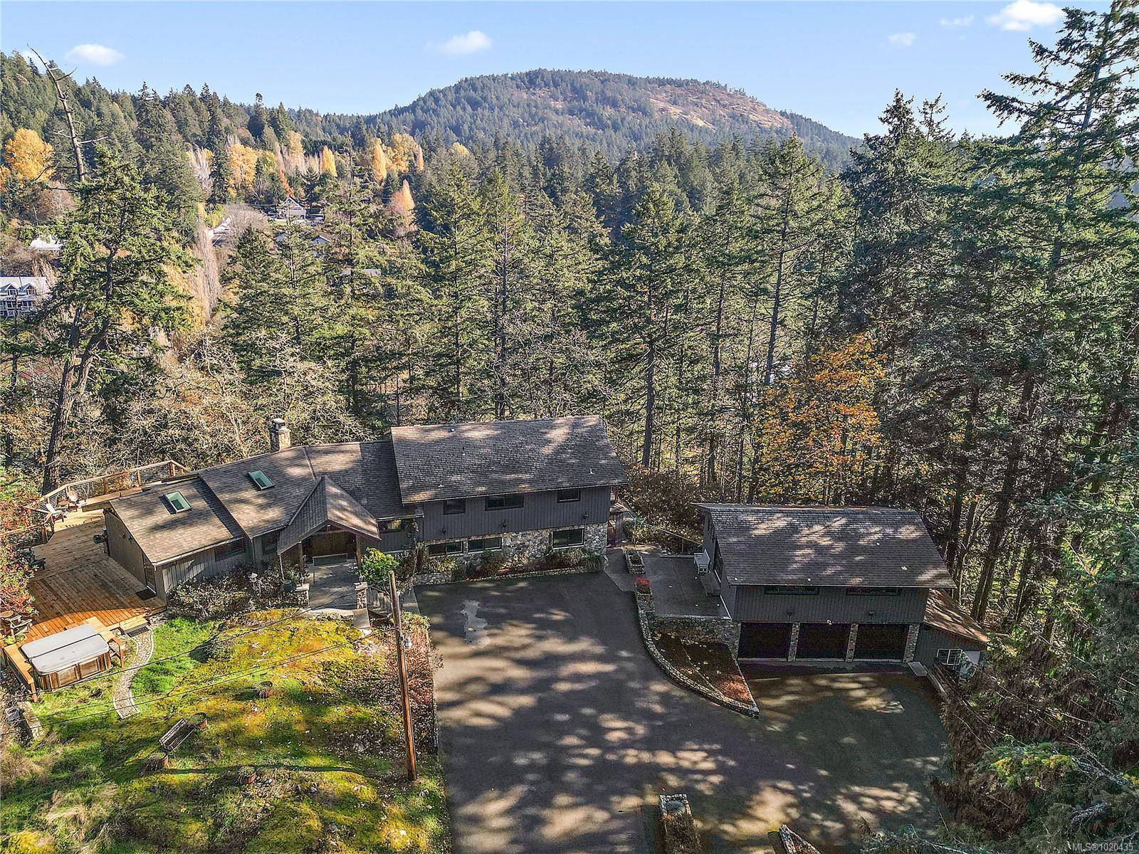 Saanich, BC V9E 1L7,235 Hartland Ave