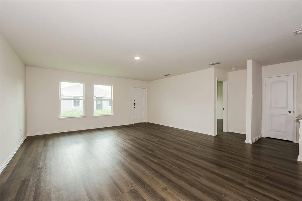 Mabank, TX 75147,417 Shorty Street