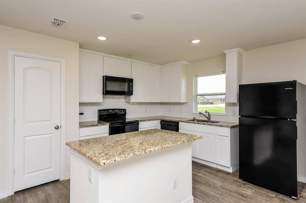 Mabank, TX 75147,2719 William Street