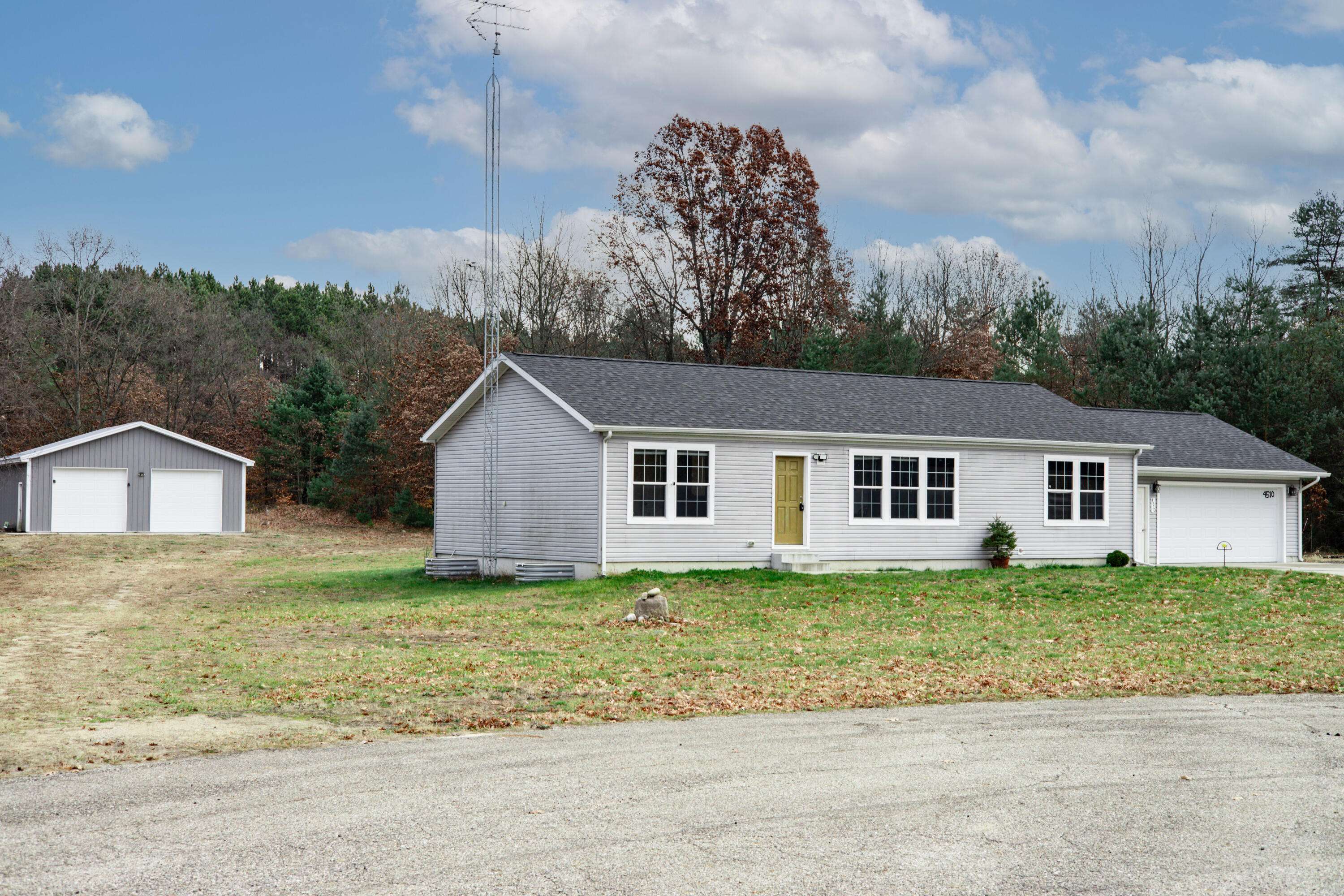 Morley, MI 49336,4510 Medler Rd. DR