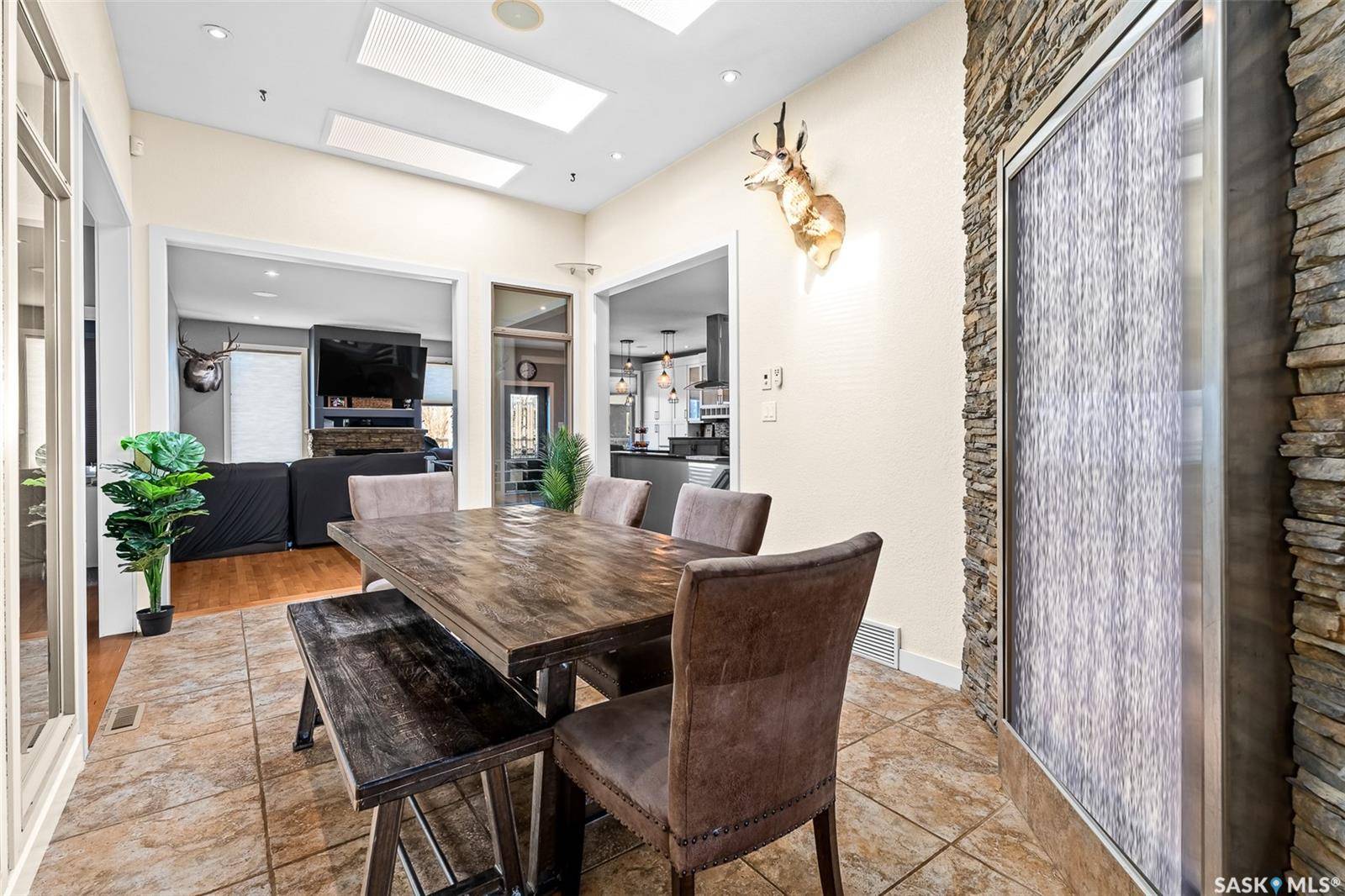 Moose Jaw, SK S6J 1B4,381 Wood Lily DRIVE