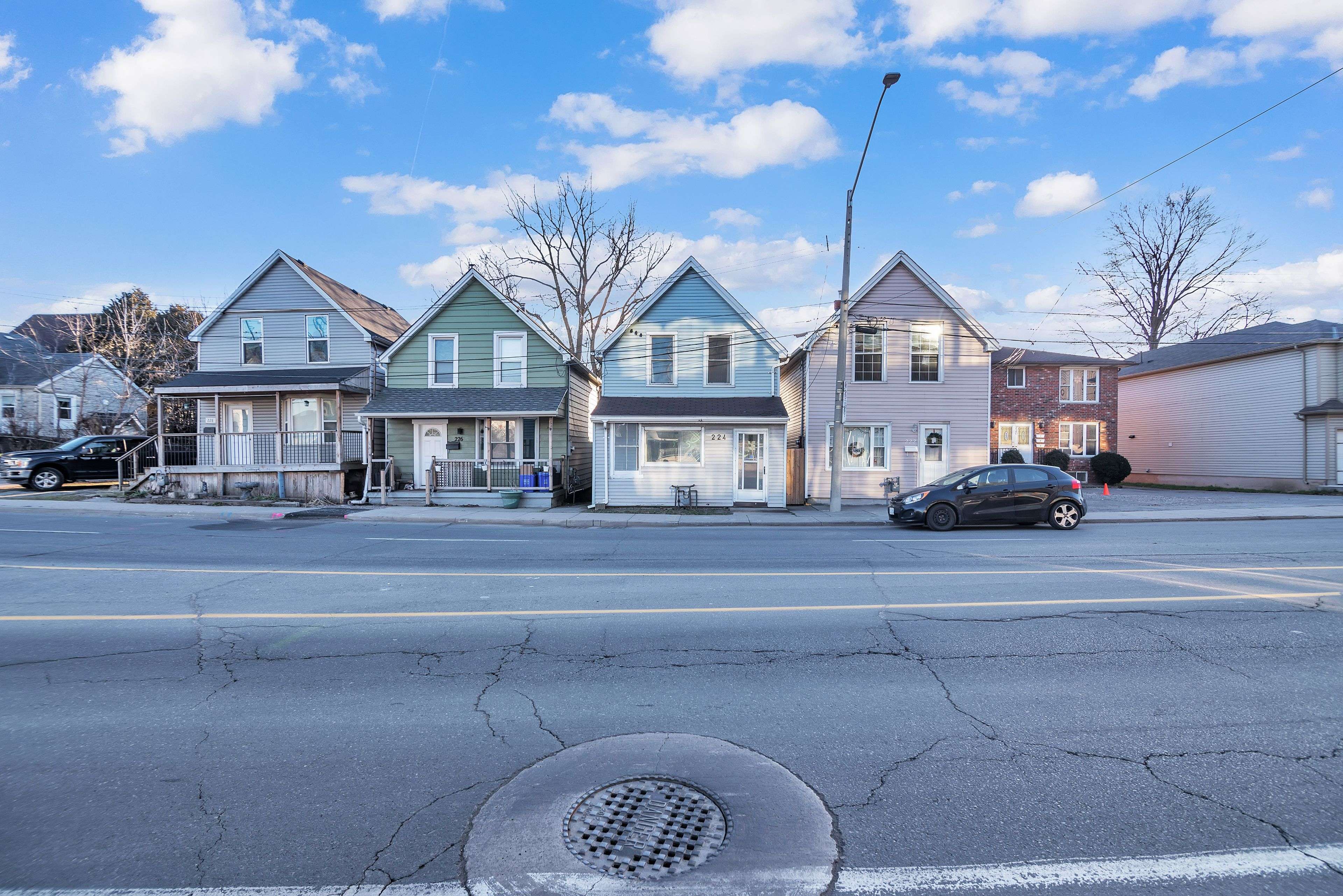 Hamilton, ON L8L 4H1,224 Burlington ST E