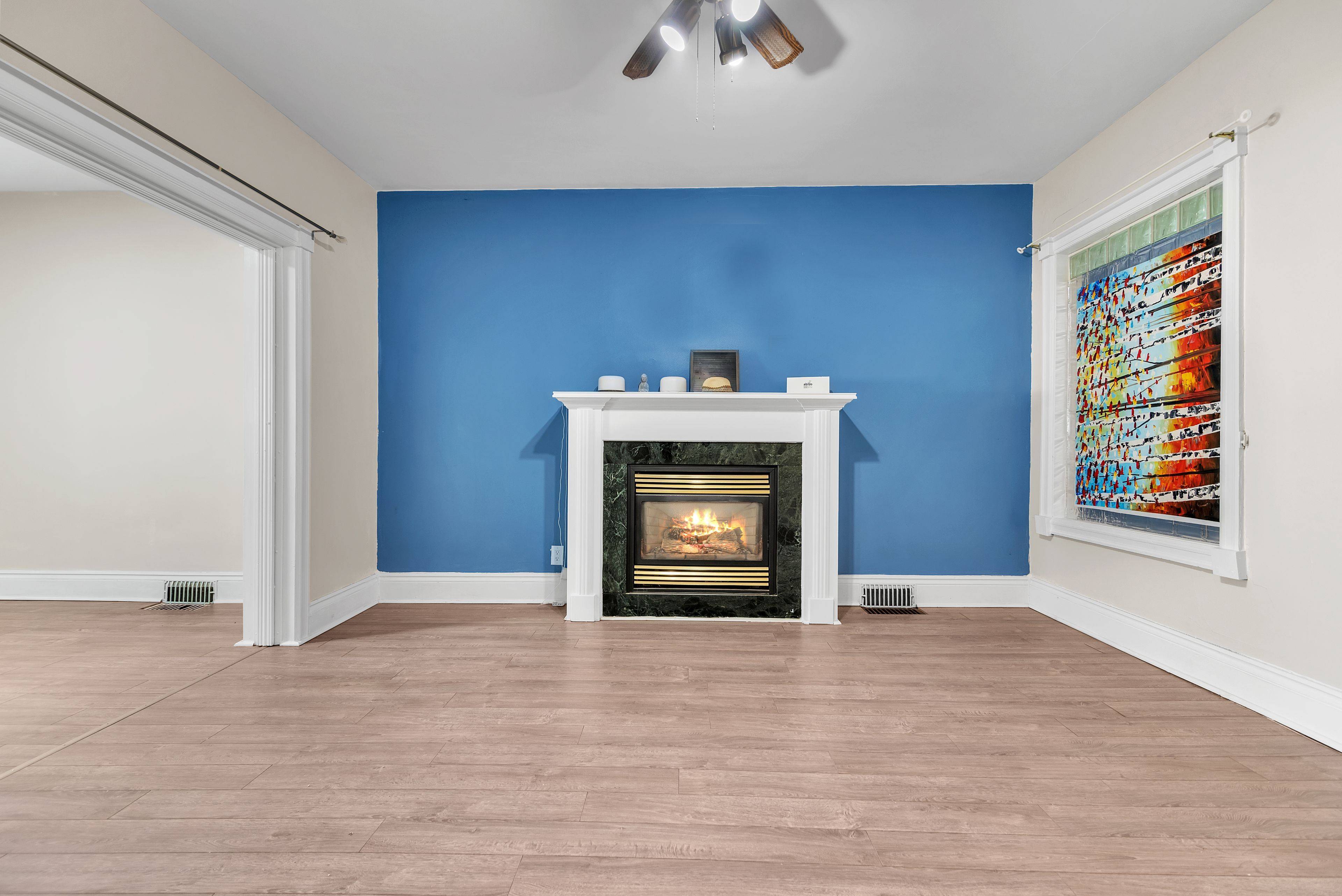 Hamilton, ON L8L 4H1,224 Burlington ST E