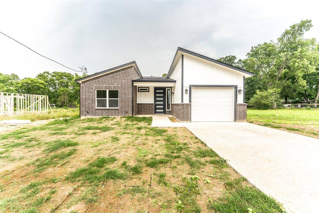 Sulphur Springs, TX 75482,128 Goodman Street