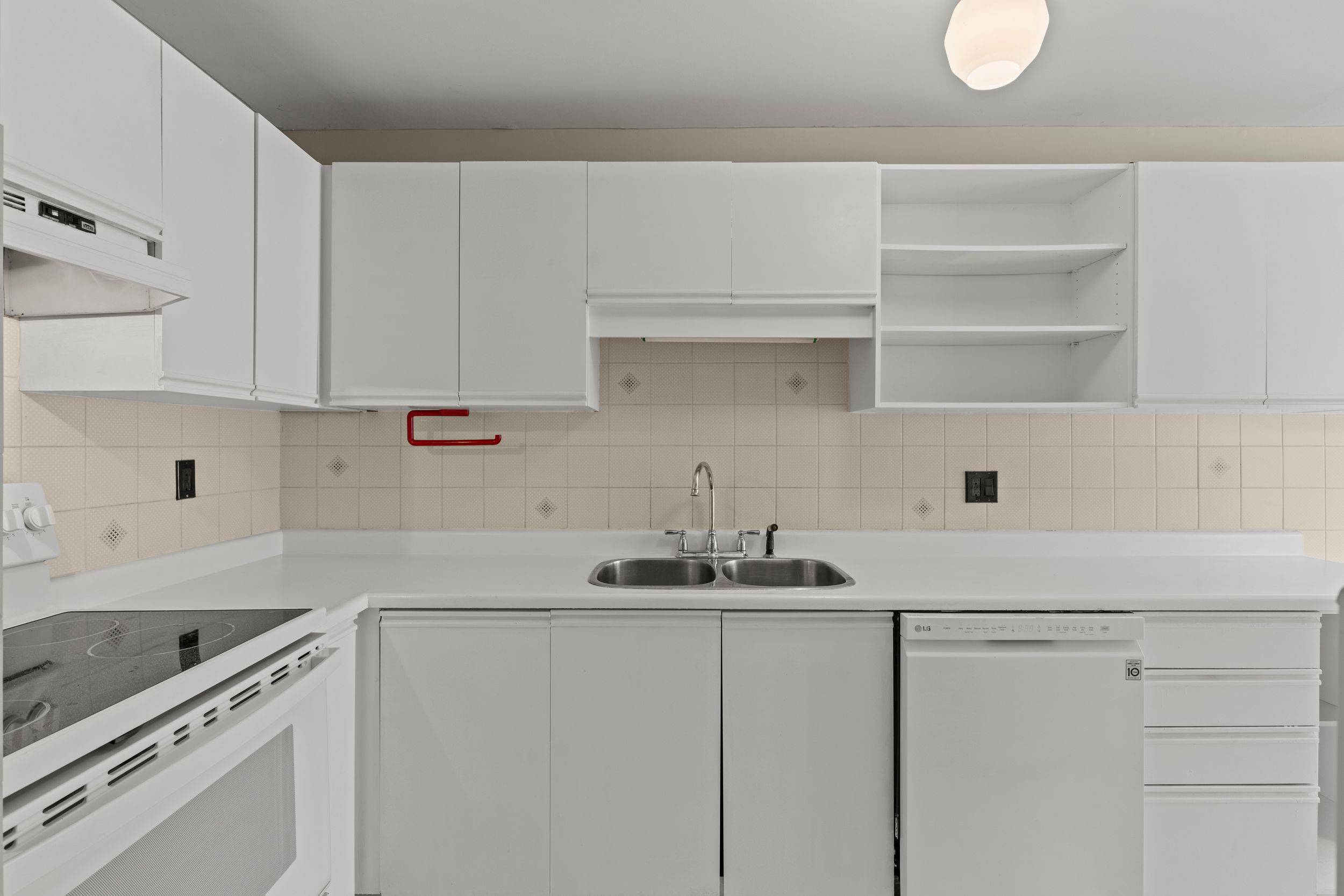 Mississauga, ON L5L 3T2,2205 South Millway N/A #82