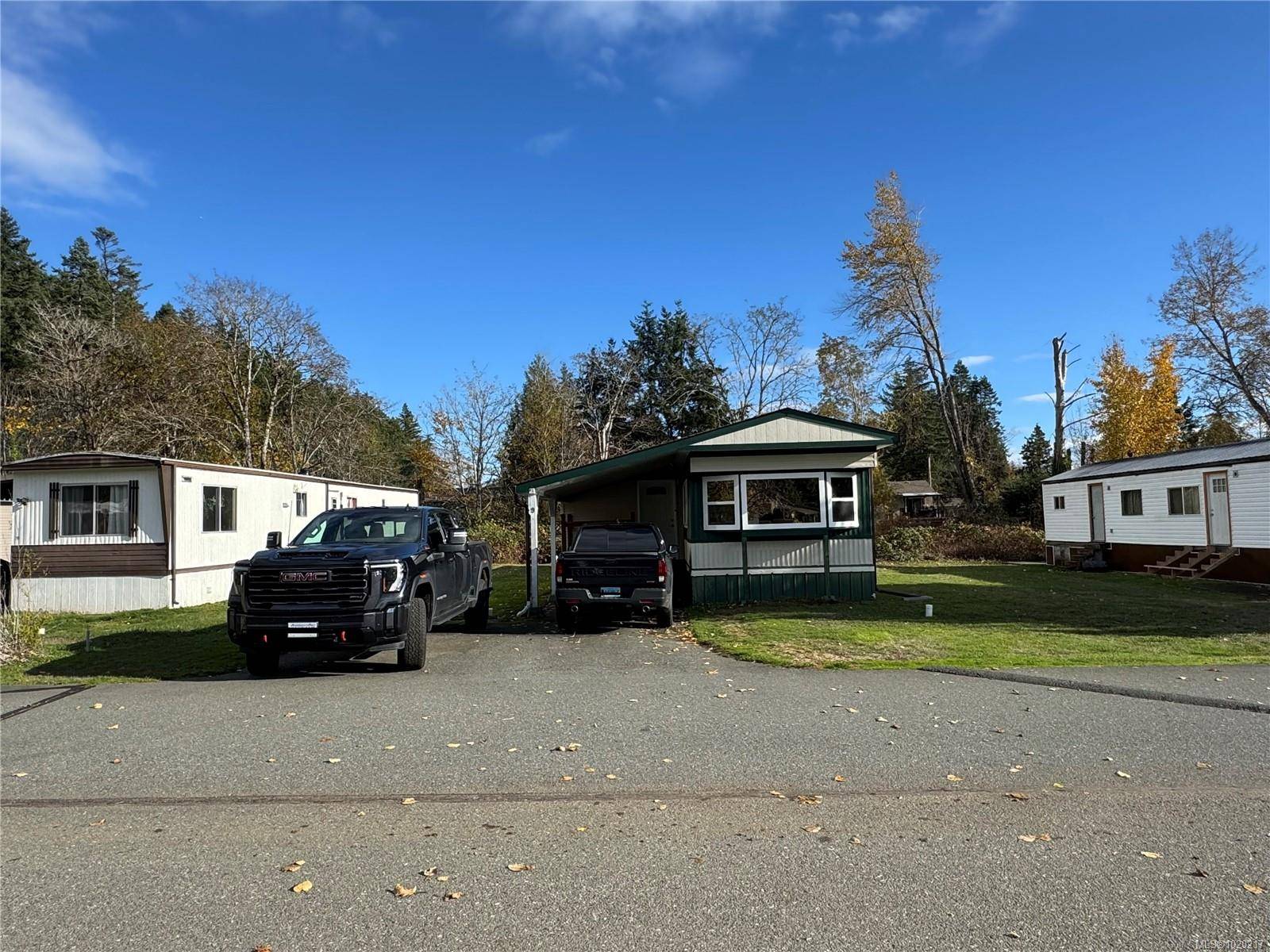 Comox, BC V9M 4E2,3216 Back Rd #9