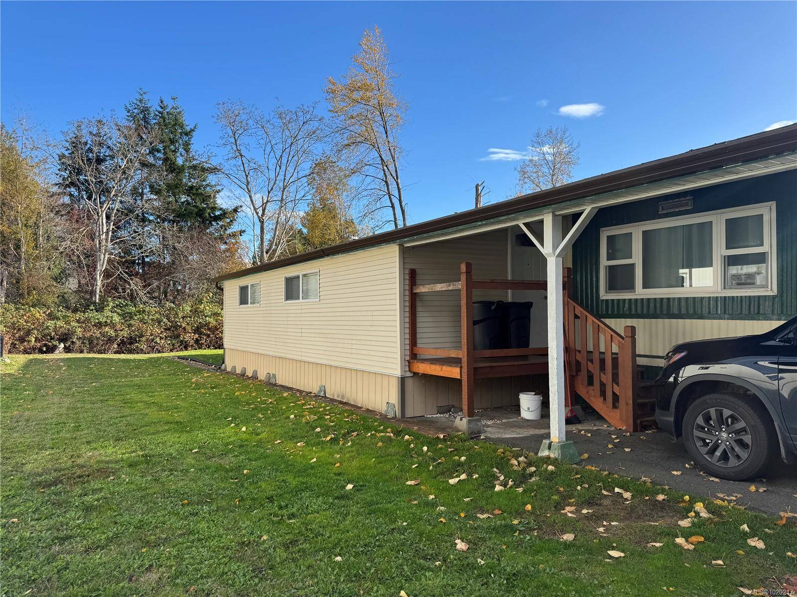 Comox, BC V9M 4E2,3216 Back Rd #9