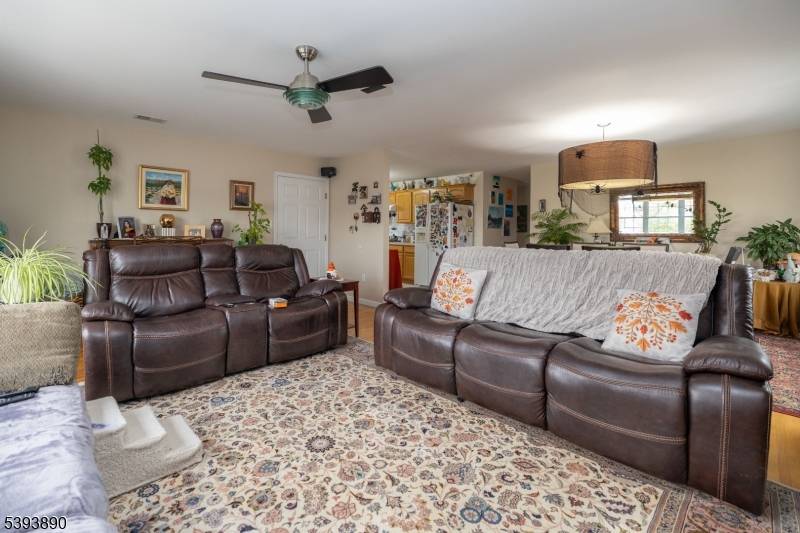 Elizabeth City, NJ 07202,636 Norwood Ter